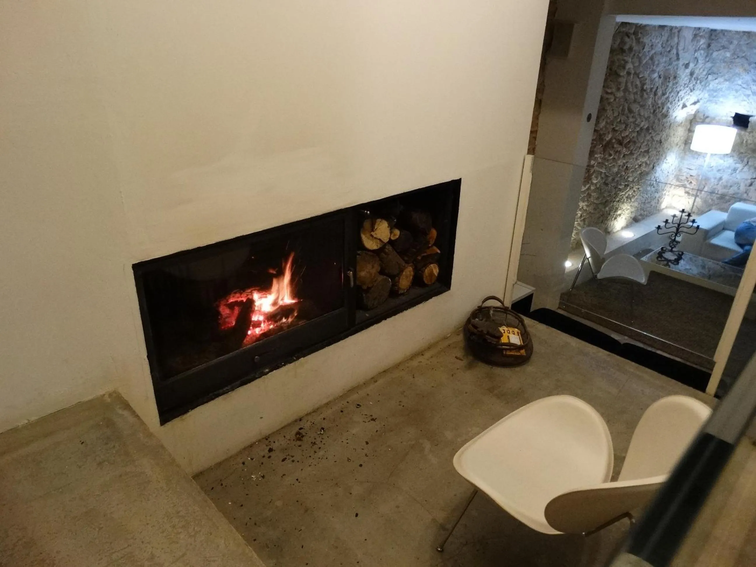 fireplace in Hotel Raimblanc