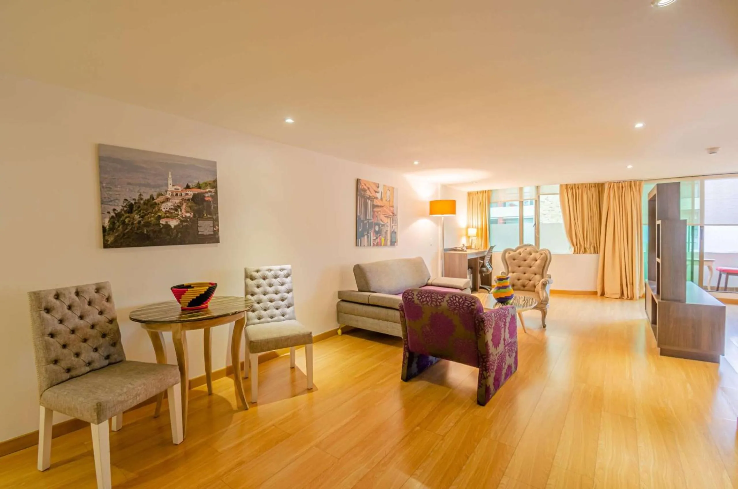 Dining area in Hotel Grand Park