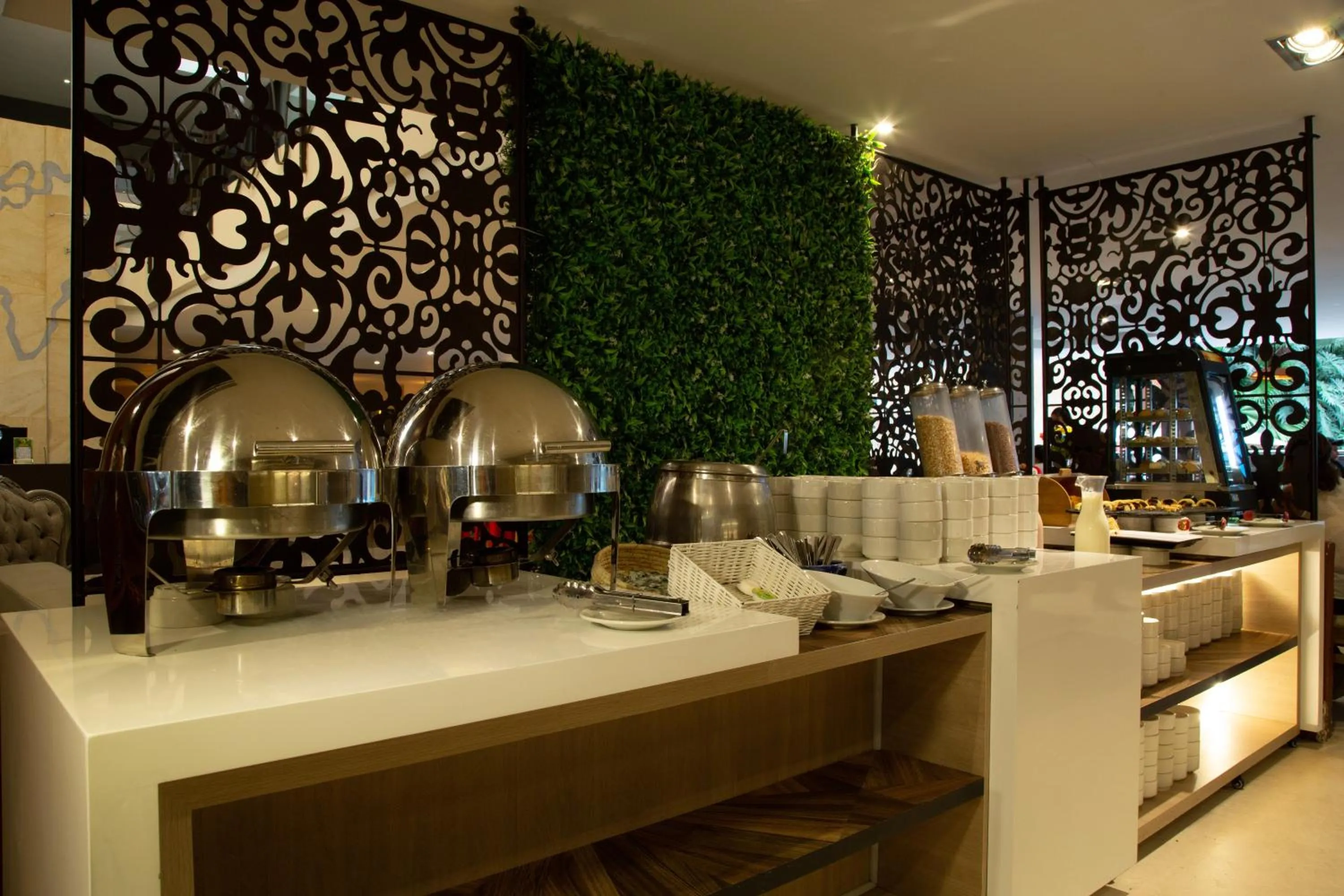 Buffet breakfast in Hotel Grand Park