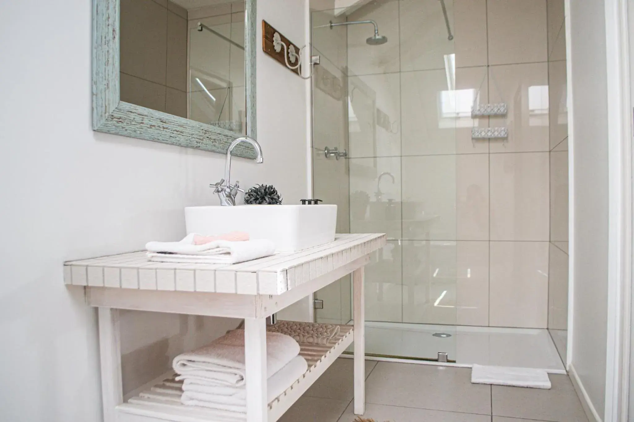 Twin Room with Patio - single occupancy in Madeliefie Guest Accommodation Twin Room with Patio - single occupancy in Madeliefie Guest Accommodation