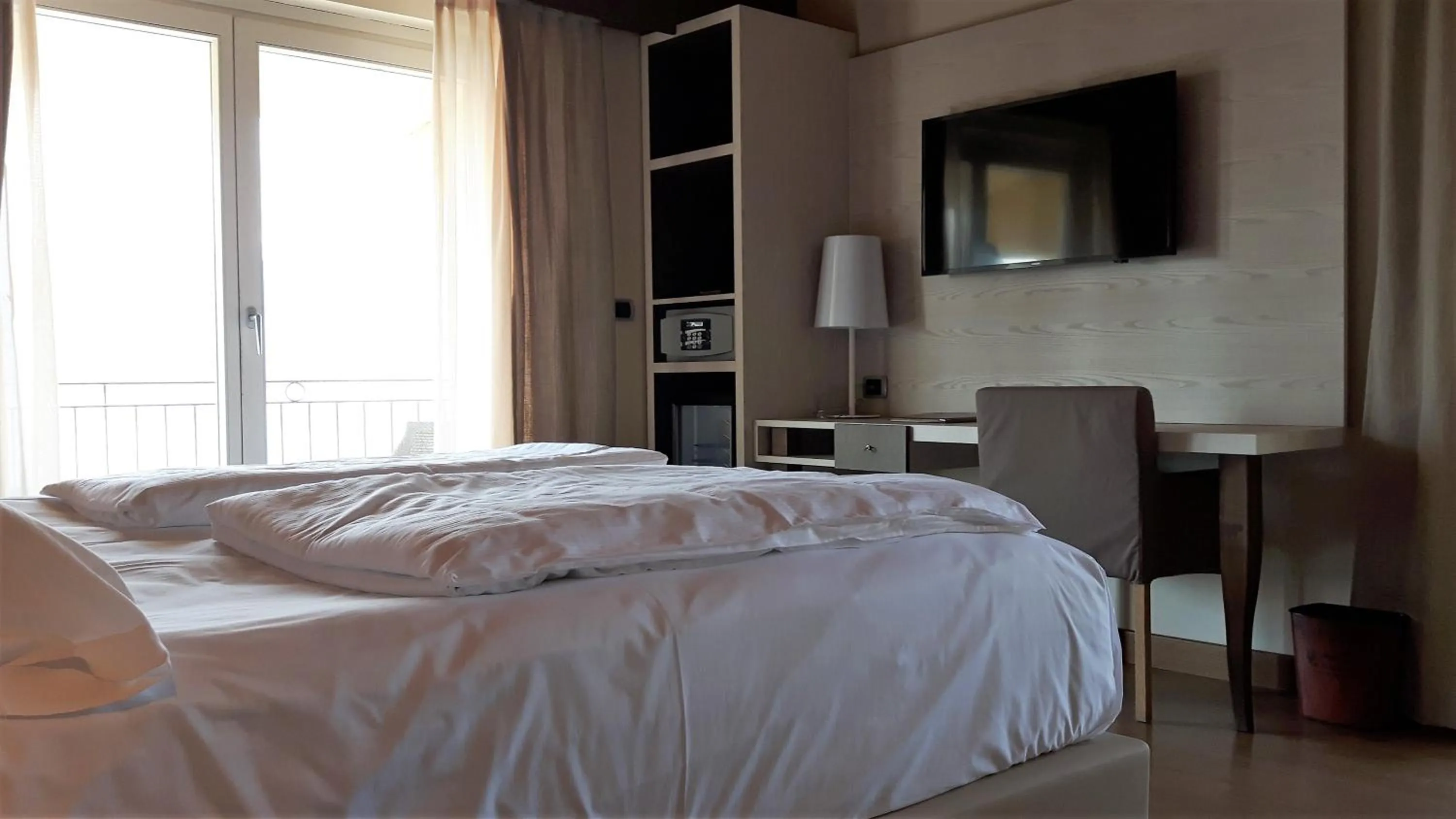 Photo of the whole room, Bed in Hotel Galvani