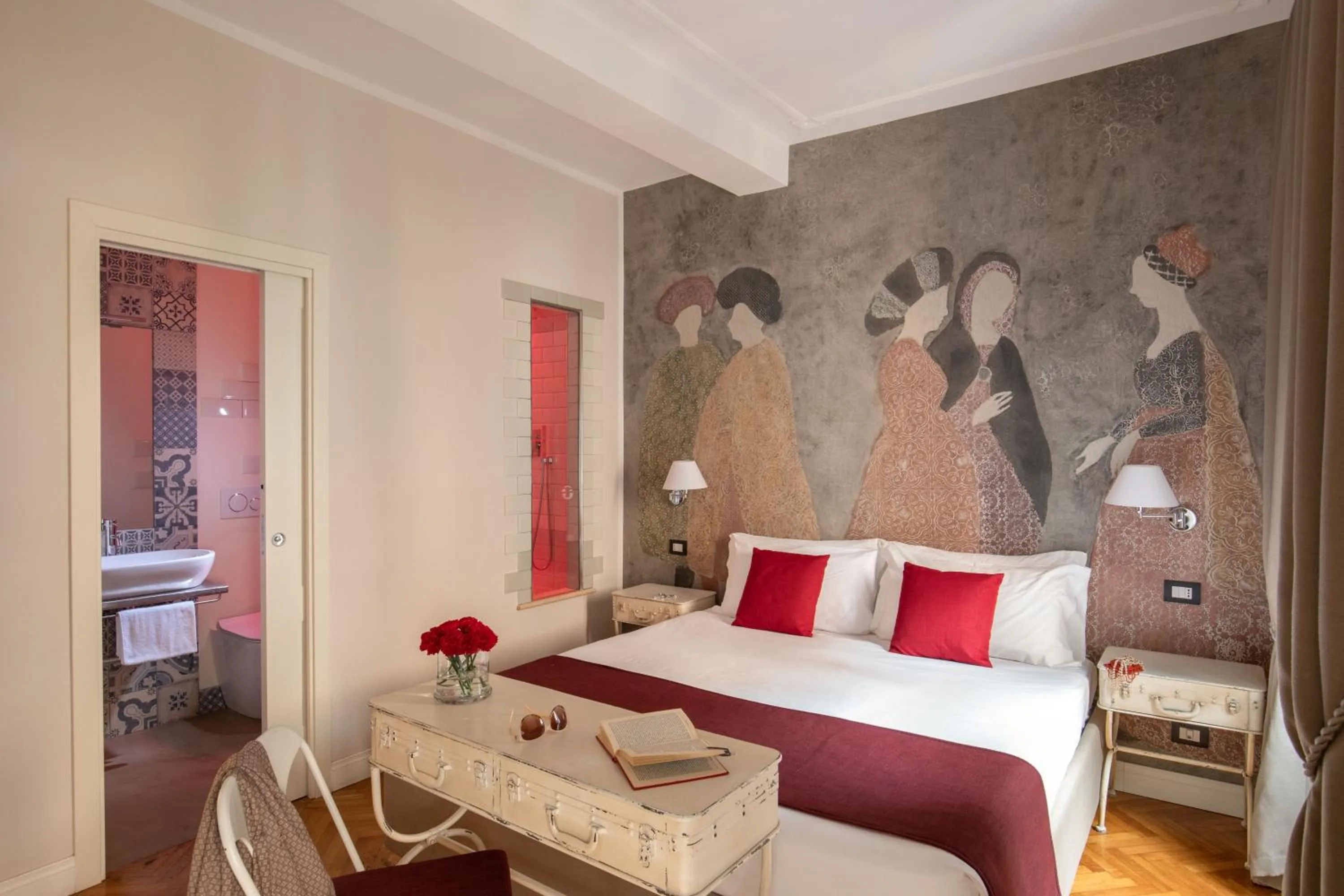 Decorative detail, Bed in Spagna Secret Rooms