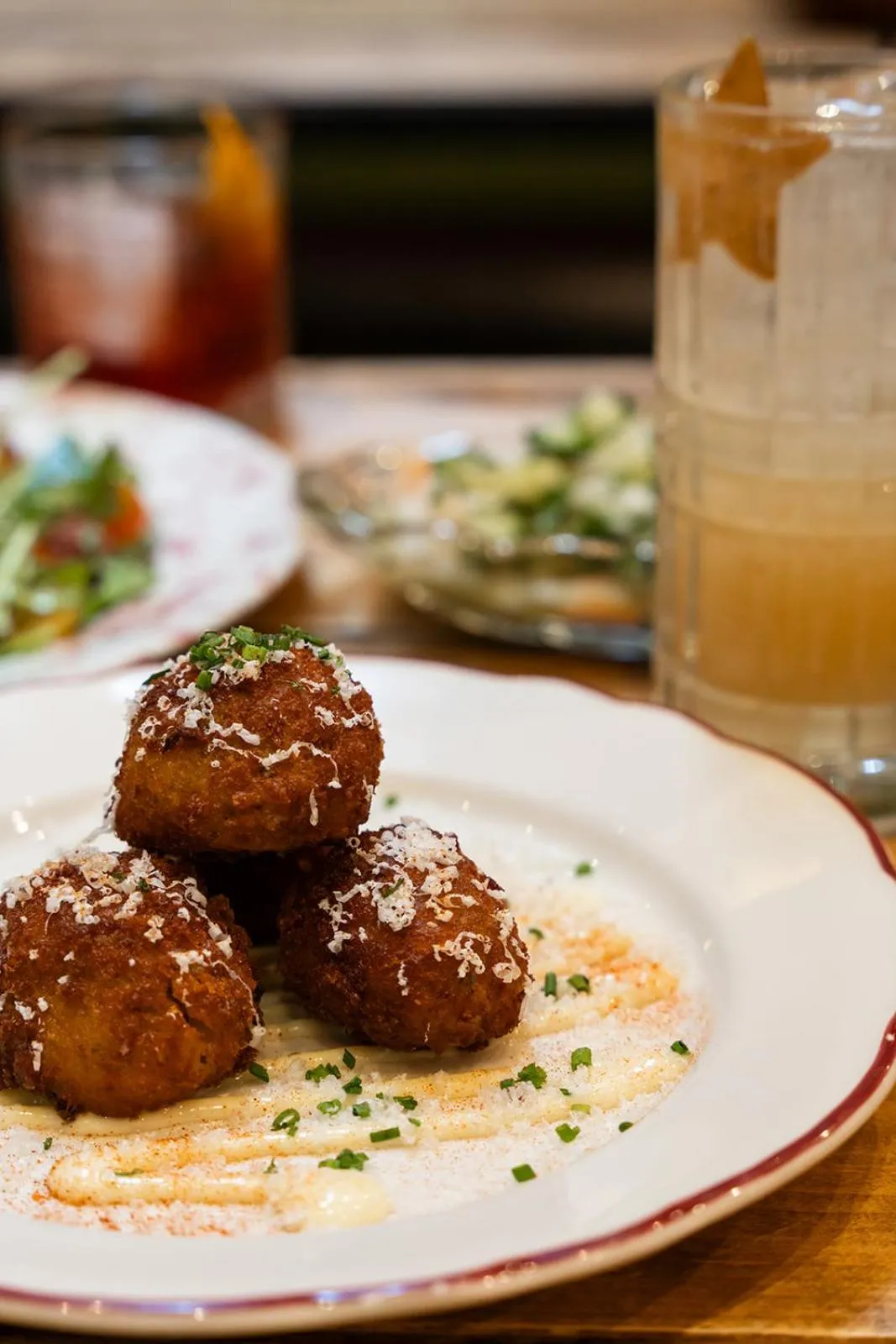 Restaurant/places to eat in Motto by Hilton Washington DC City Center