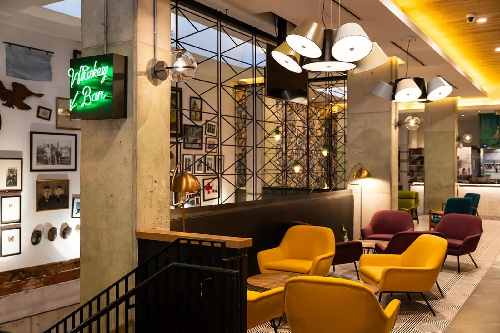 Restaurant/places to eat in Motto by Hilton Washington DC City Center