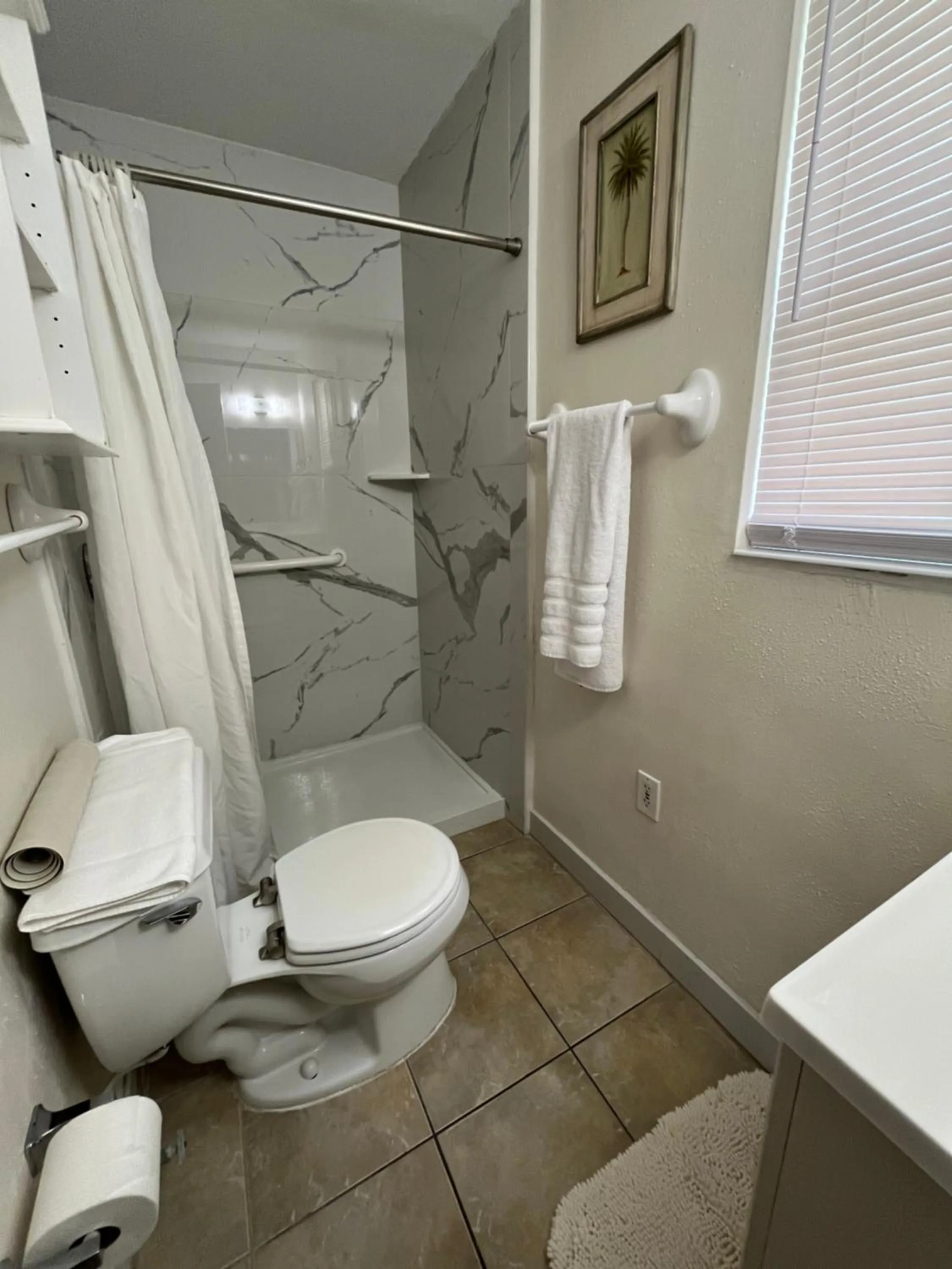 Bathroom in Venice Beach Villas