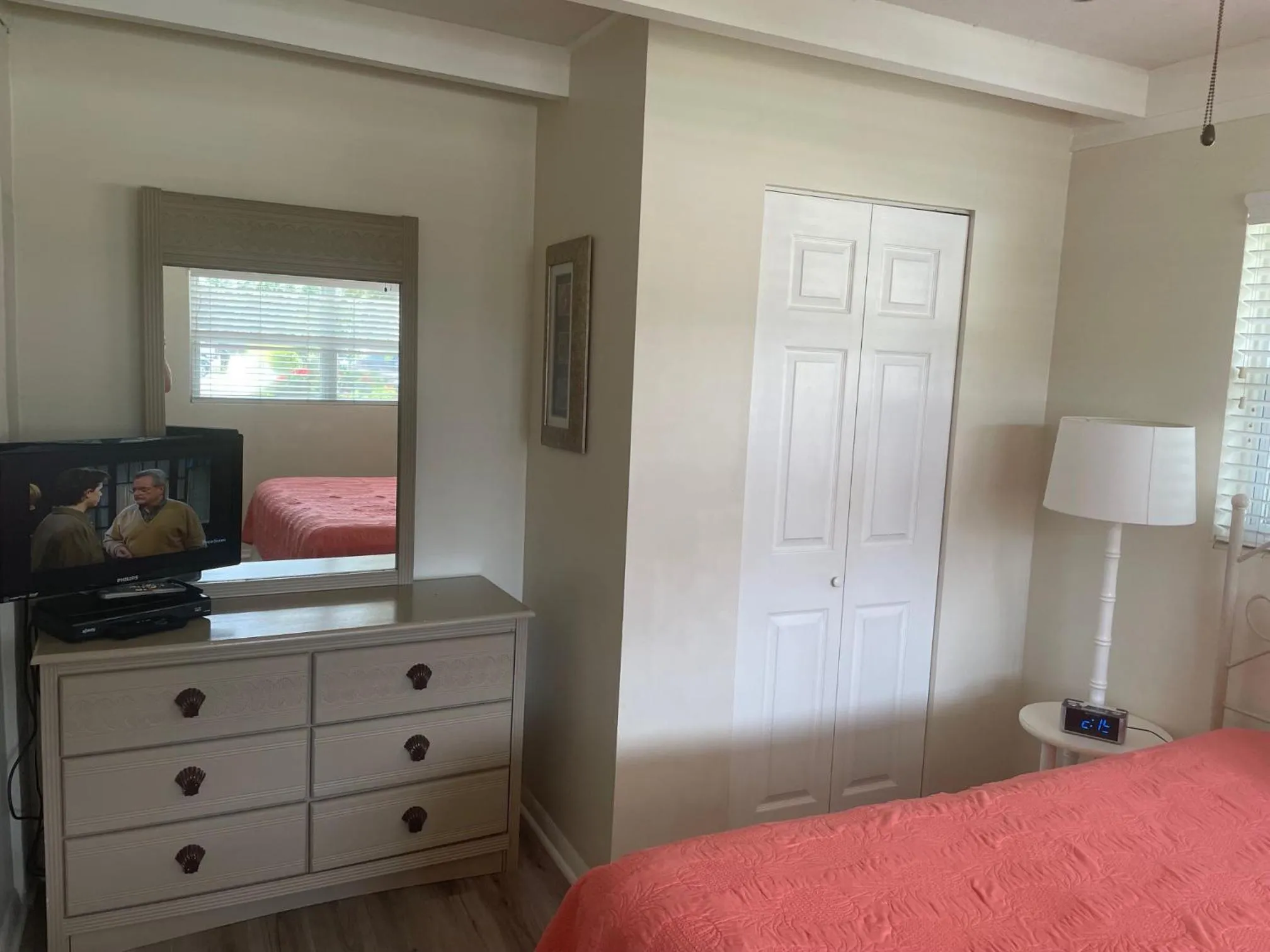 Bedroom, Bed in Venice Beach Villas