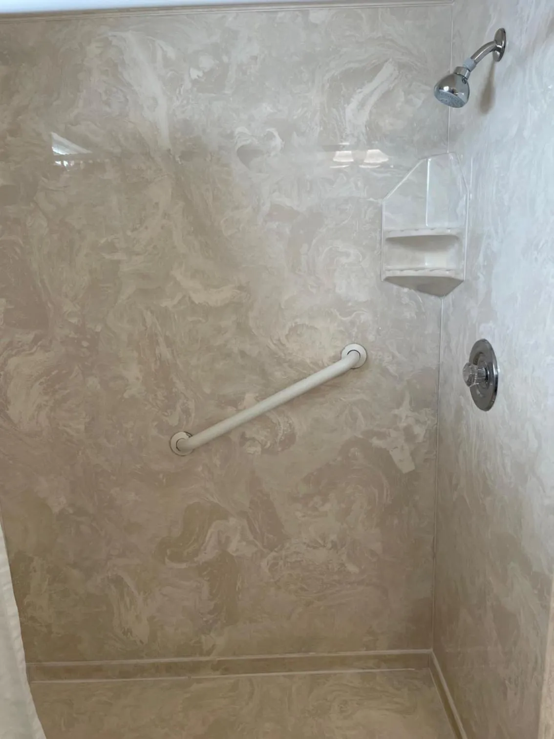 Shower in Venice Beach Villas