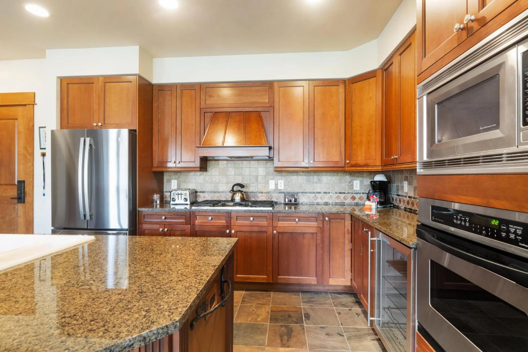 Communal kitchen in Timbers & Lone Eagle by Vail Resorts