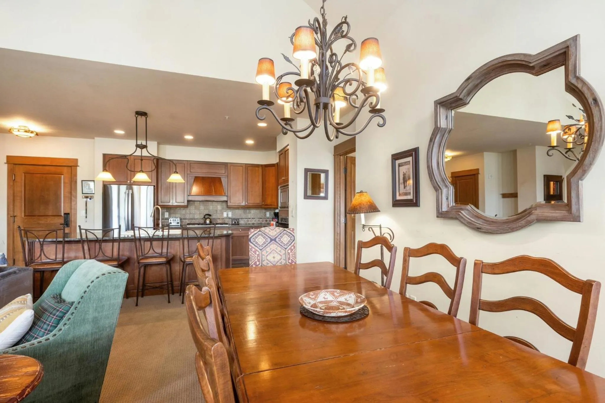 Restaurant/places to eat in Timbers & Lone Eagle by Vail Resorts