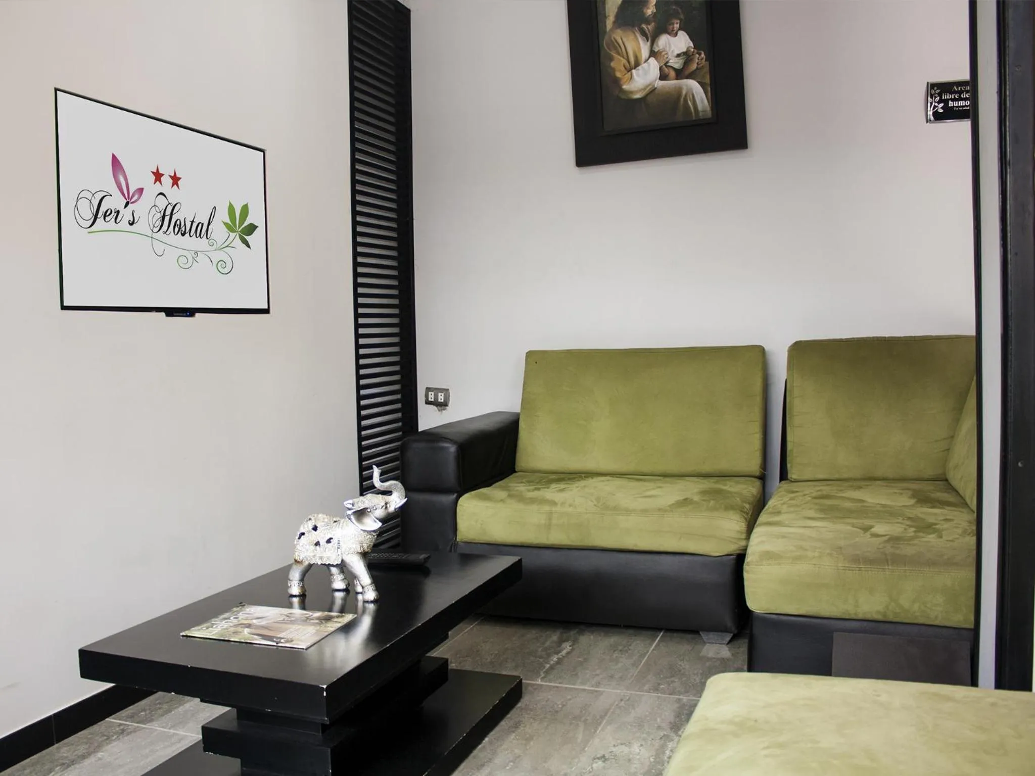 Decorative detail in Jer`s Hostal