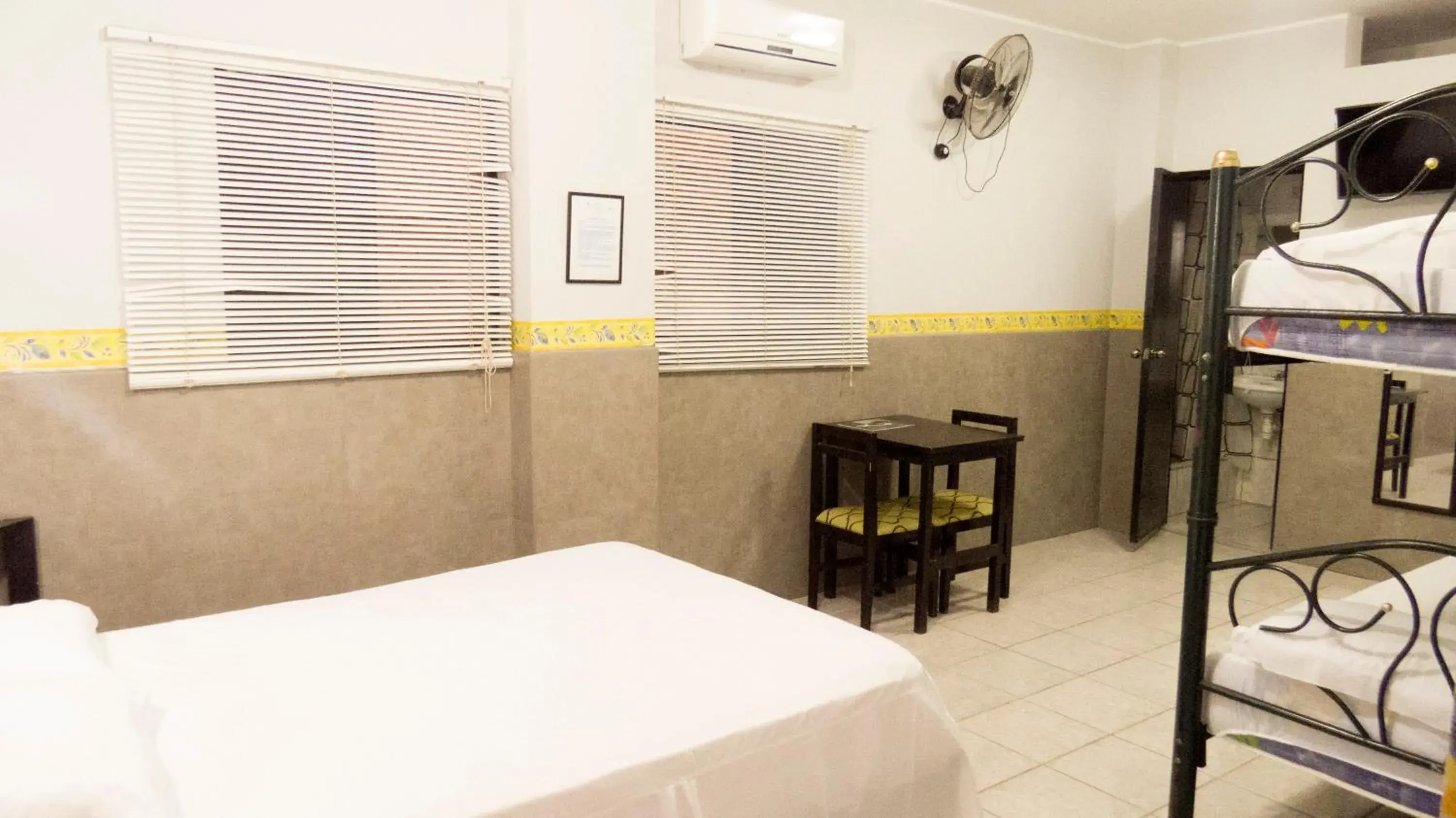 Standard Family Room in Jer`s Hostal Standard Family Room in Jer`s Hostal