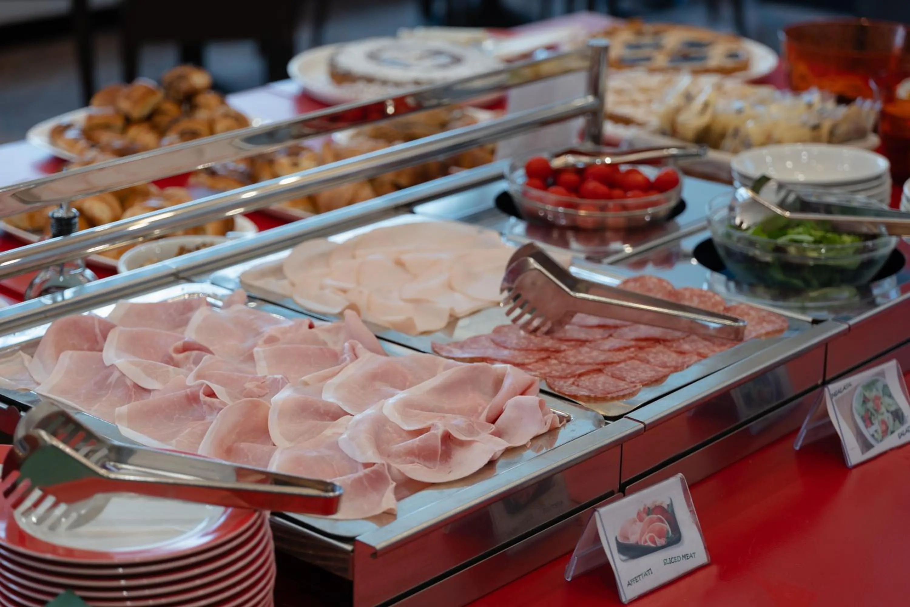 Buffet breakfast in Hotel Toscanini