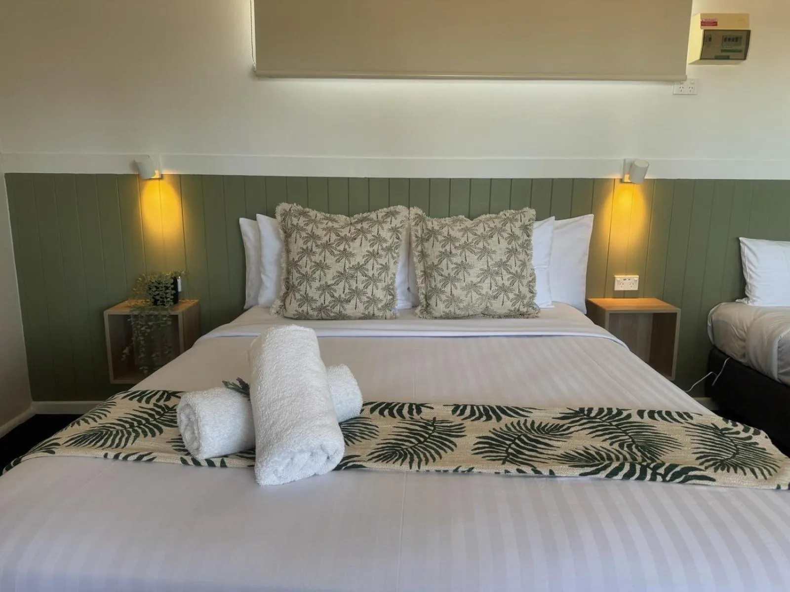 Bed in The Highlander Motel - 24HR Check In