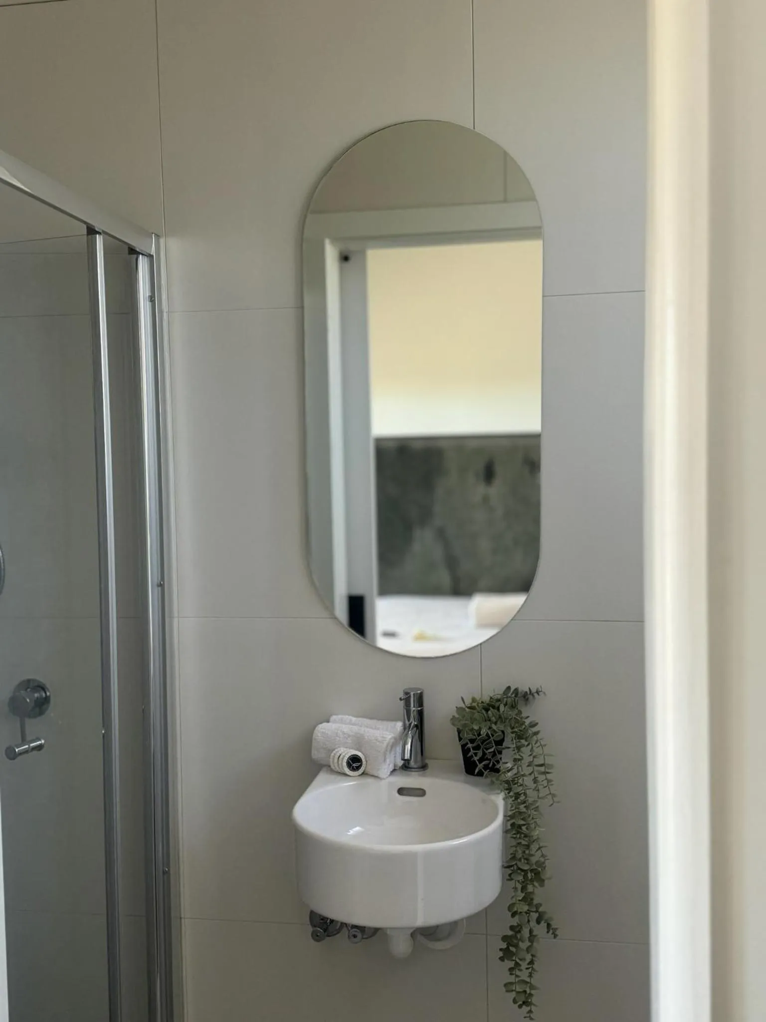 The Highlander Motel - 24HR Check In