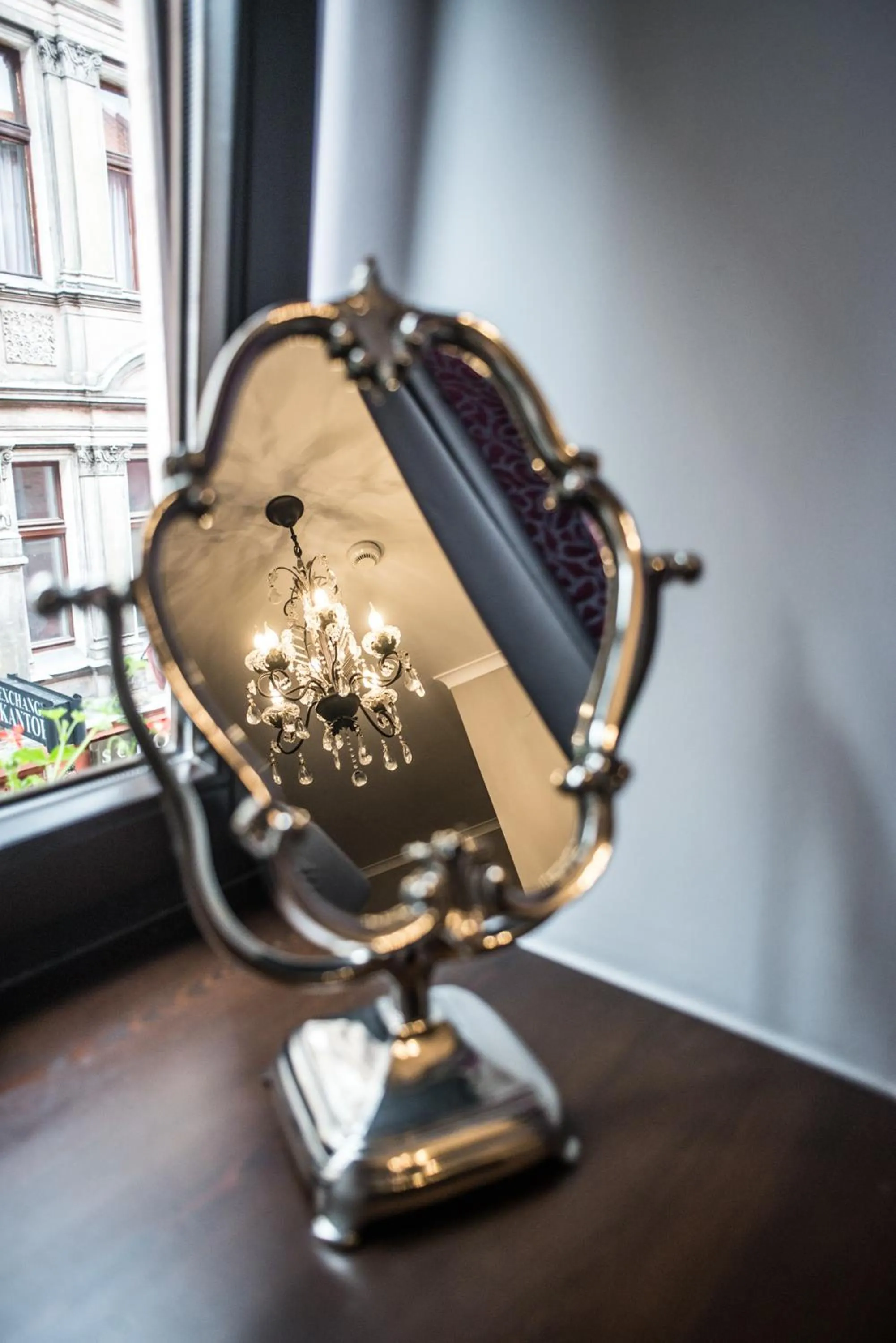 Decorative detail in Apartamenty Siedem Komnat Siedmiu Mistrzów