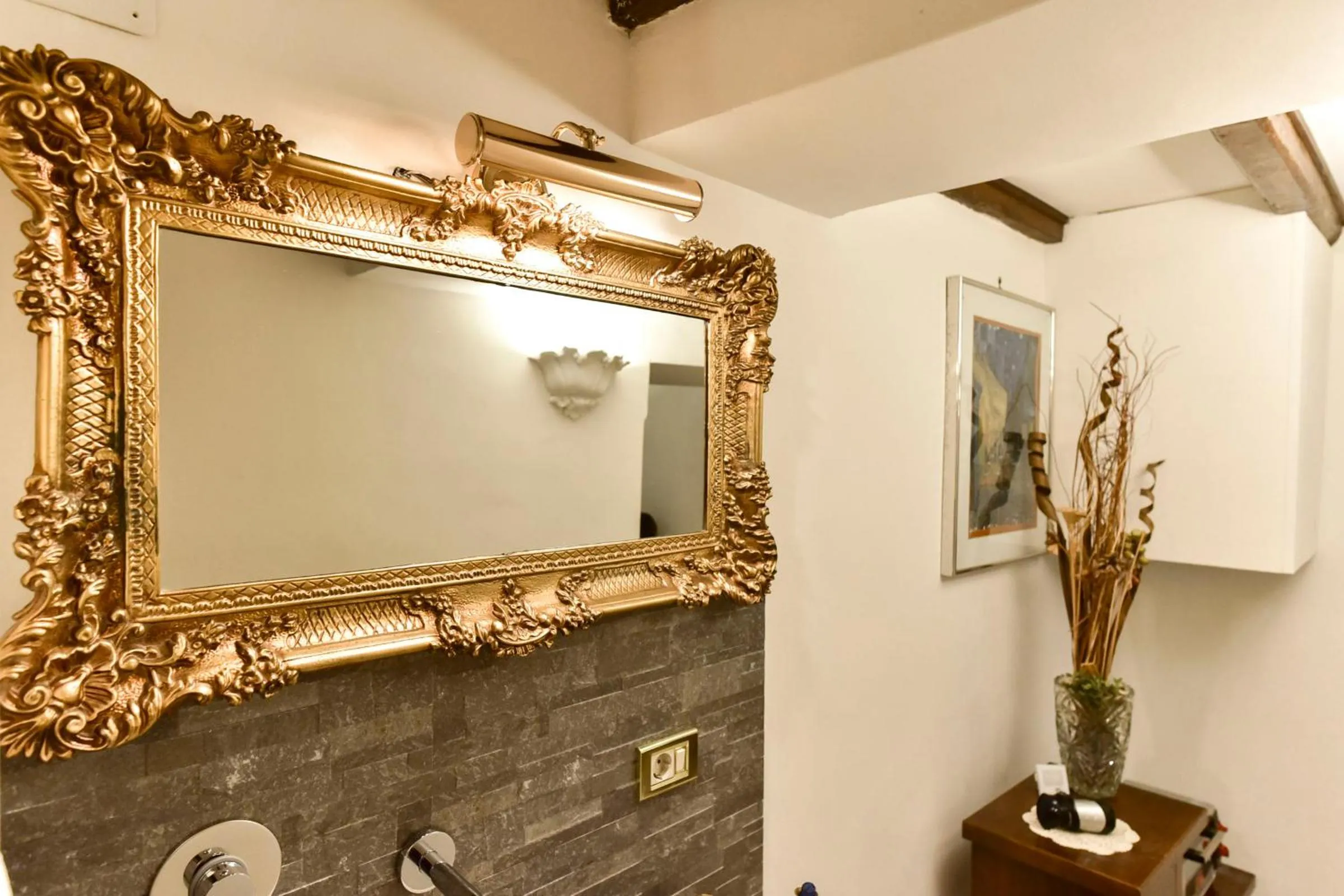 Decorative detail in Loft Pantheon