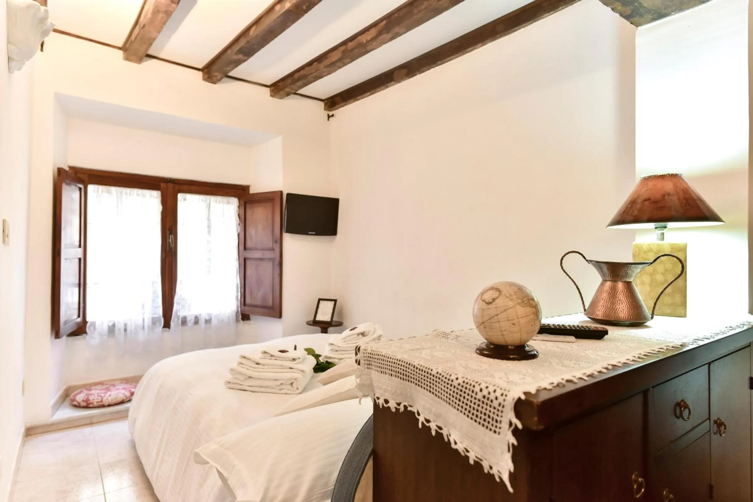 Photo of the whole room, Bed in Loft Pantheon