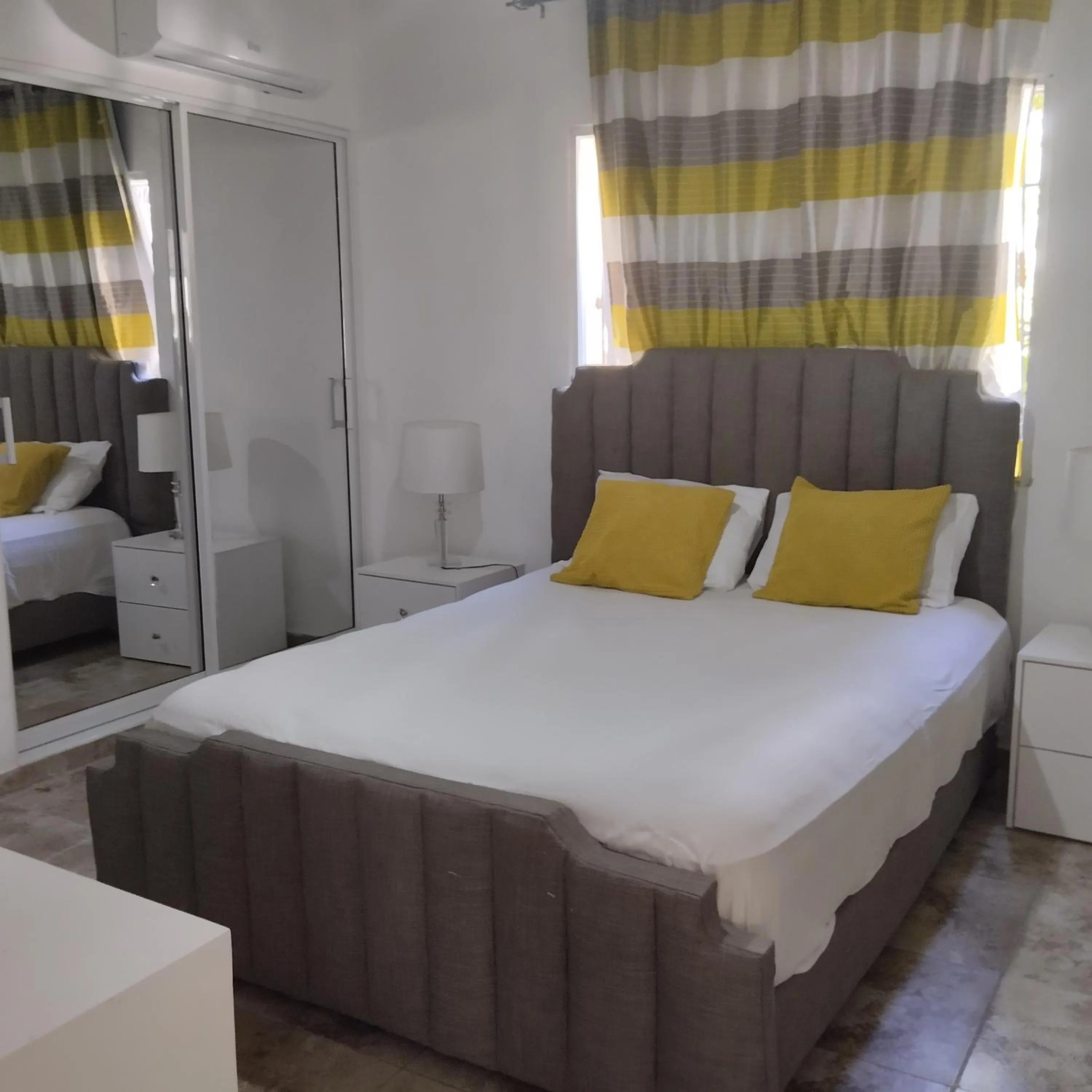 Bed in Nely y Pietro share apartment