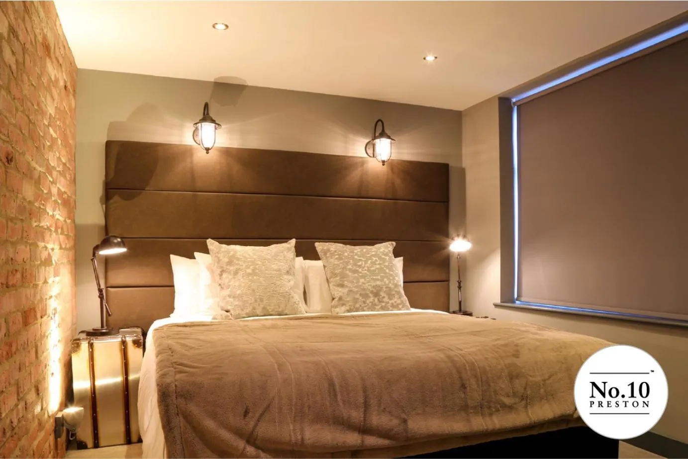 Bedroom, Bed in No.10 Preston