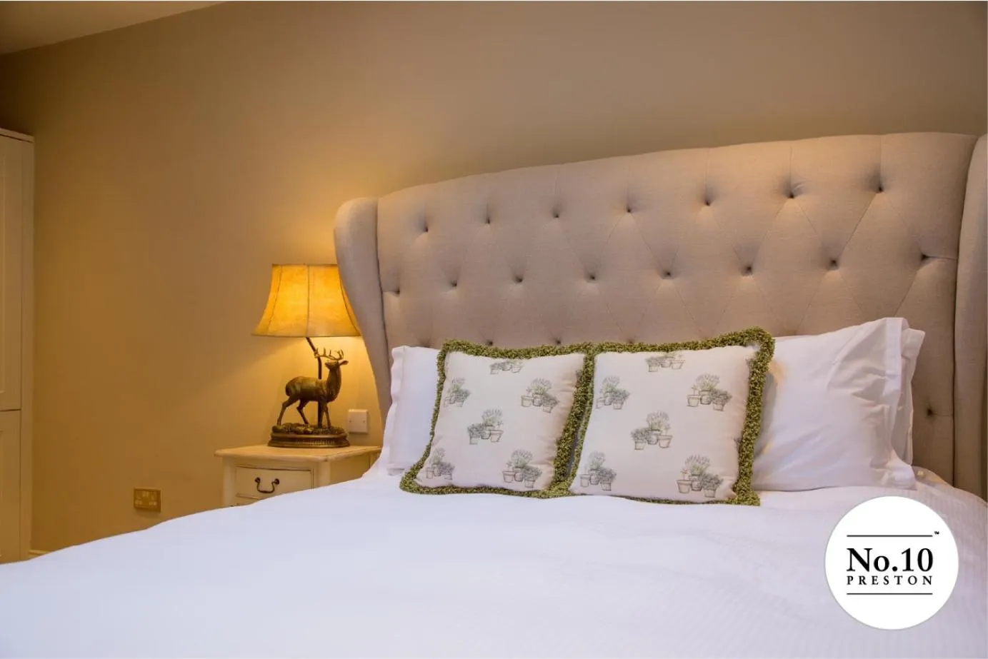 Bedroom, Bed in No.10 Preston