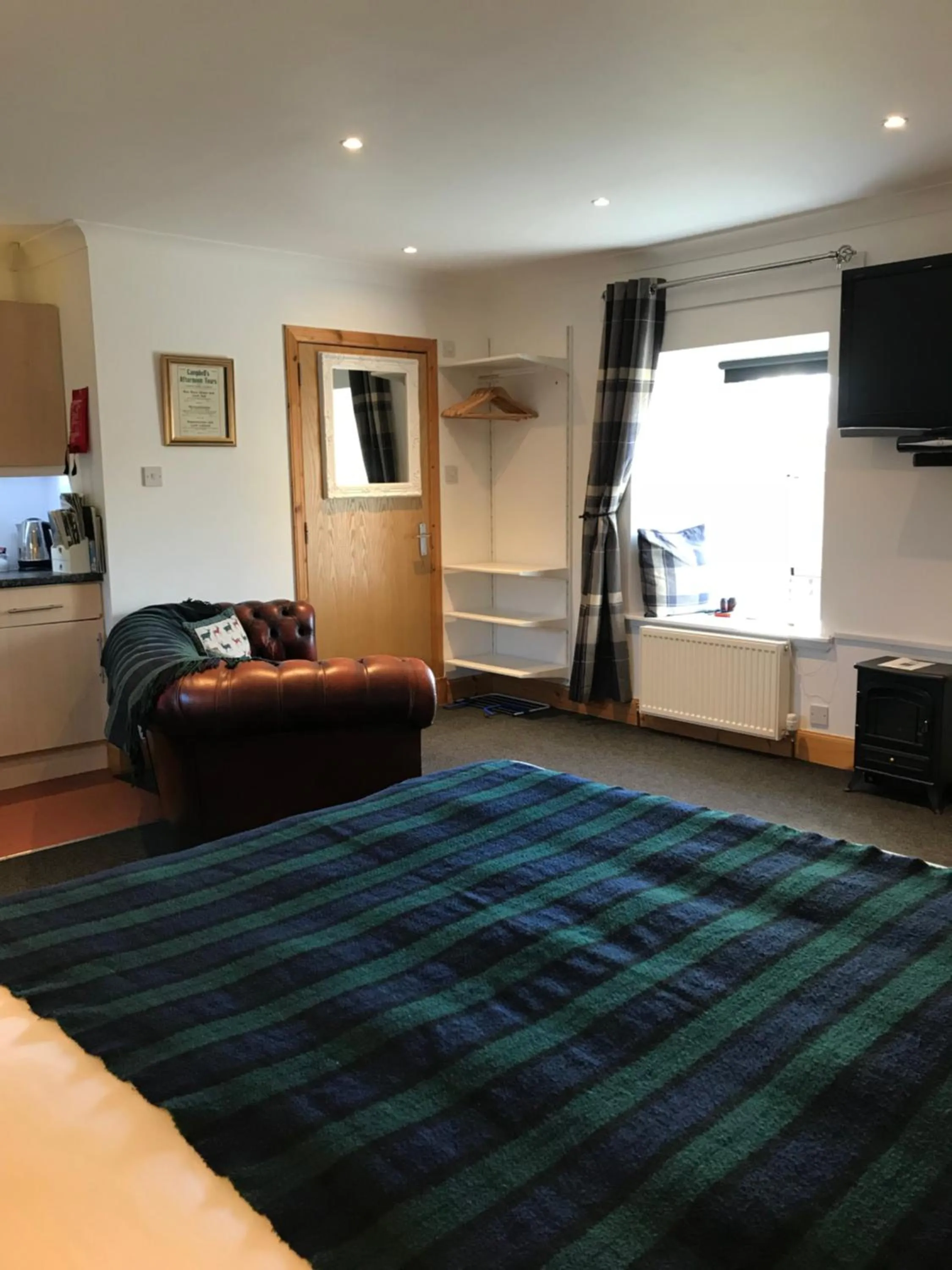 Photo of the whole room, Bed in Garrison Farm with Hot Tub