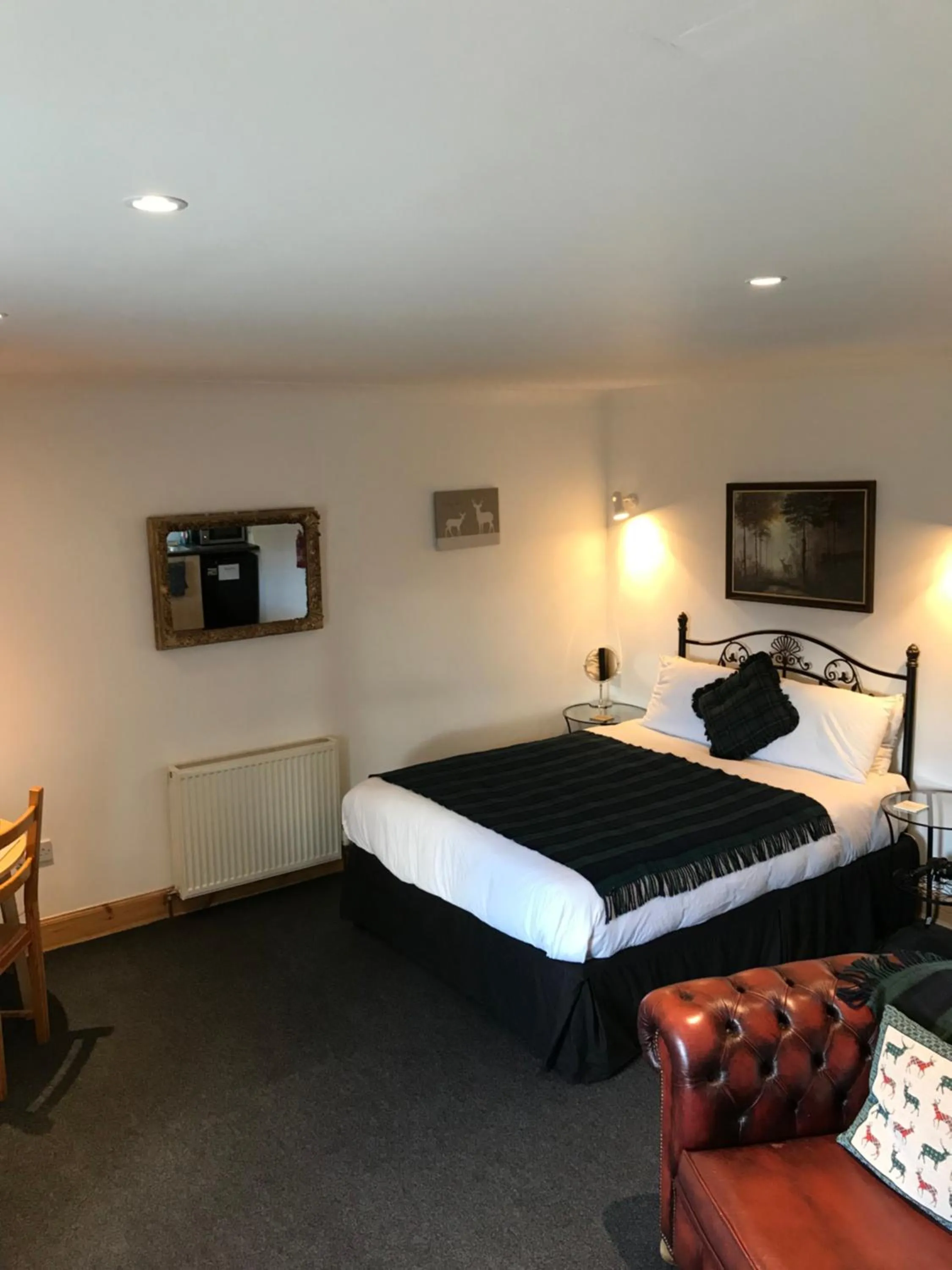 Photo of the whole room, Bed in Garrison Farm with Hot Tub