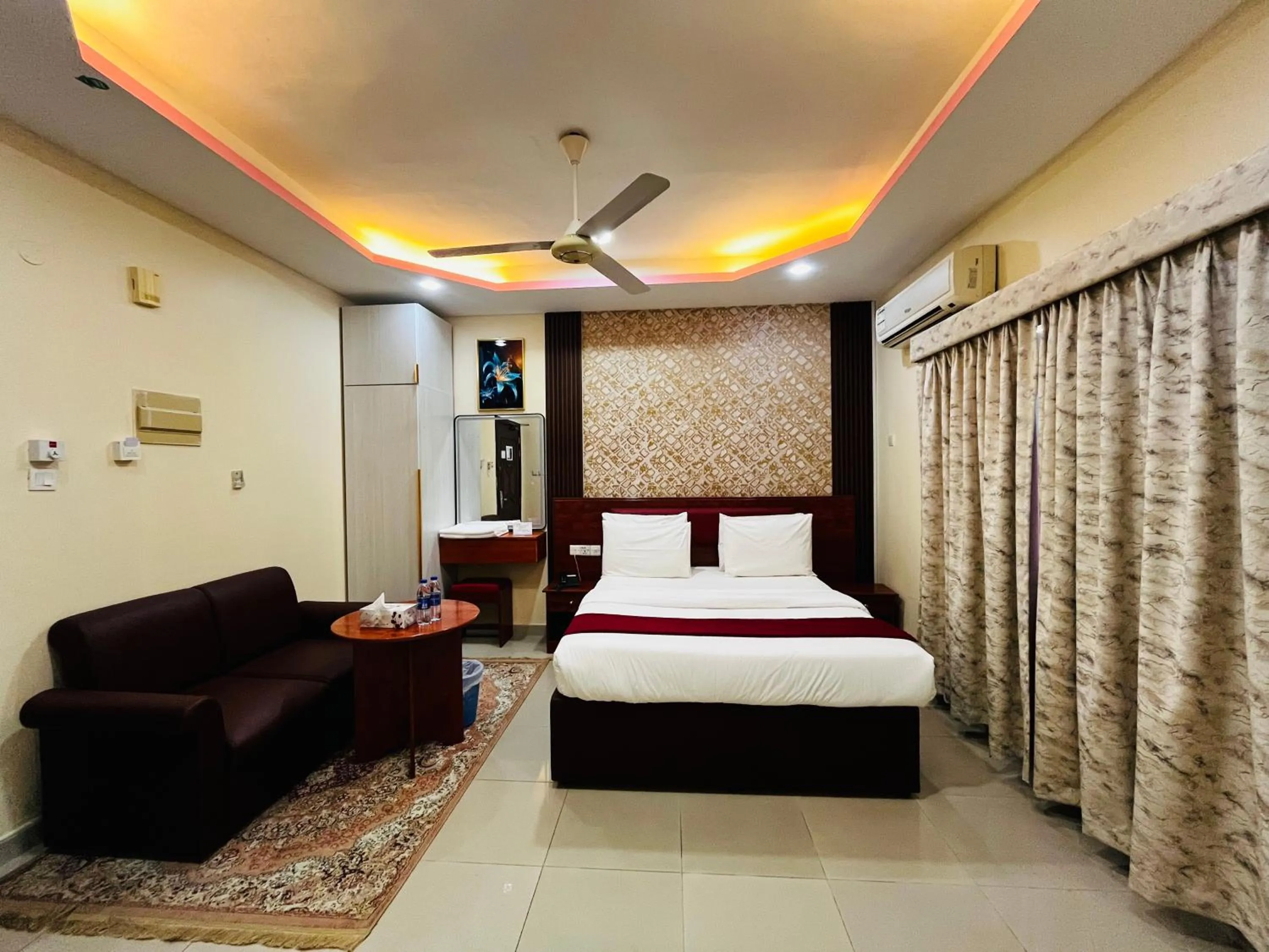 Bed in Al Nakheel Hotel Apartments