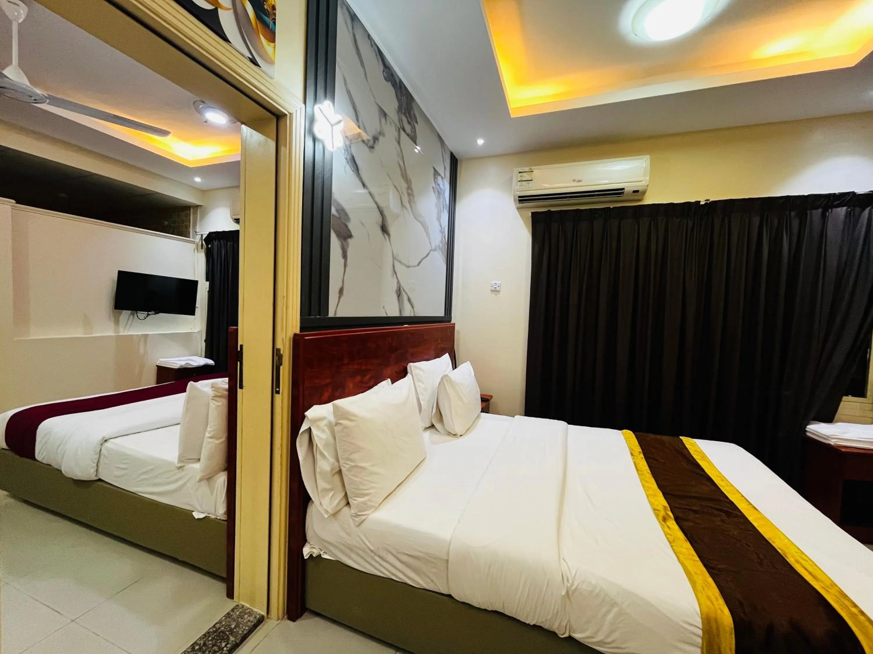 Photo of the whole room, Bed in Al Nakheel Hotel Apartments