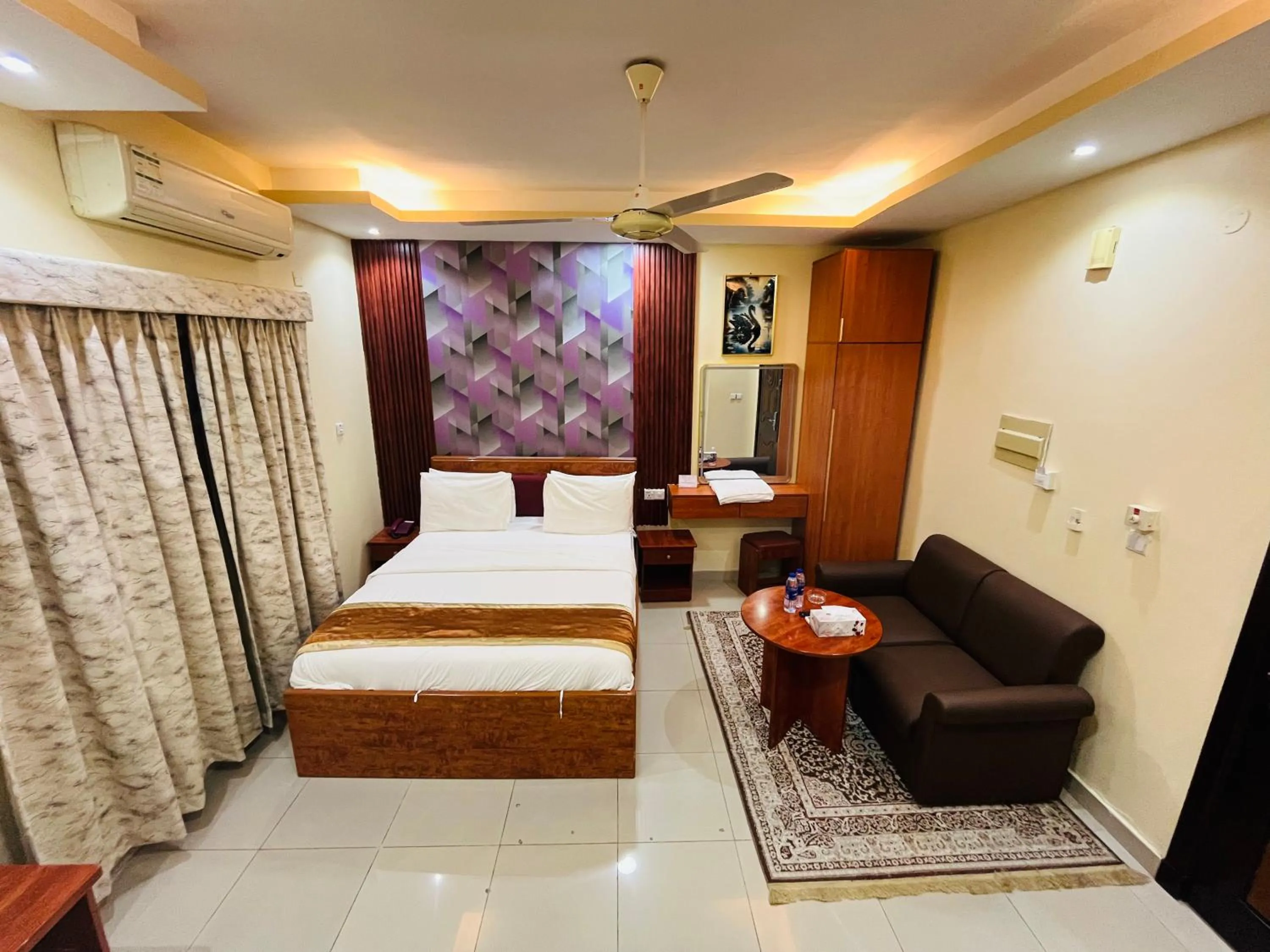 Bed in Al Nakheel Hotel Apartments