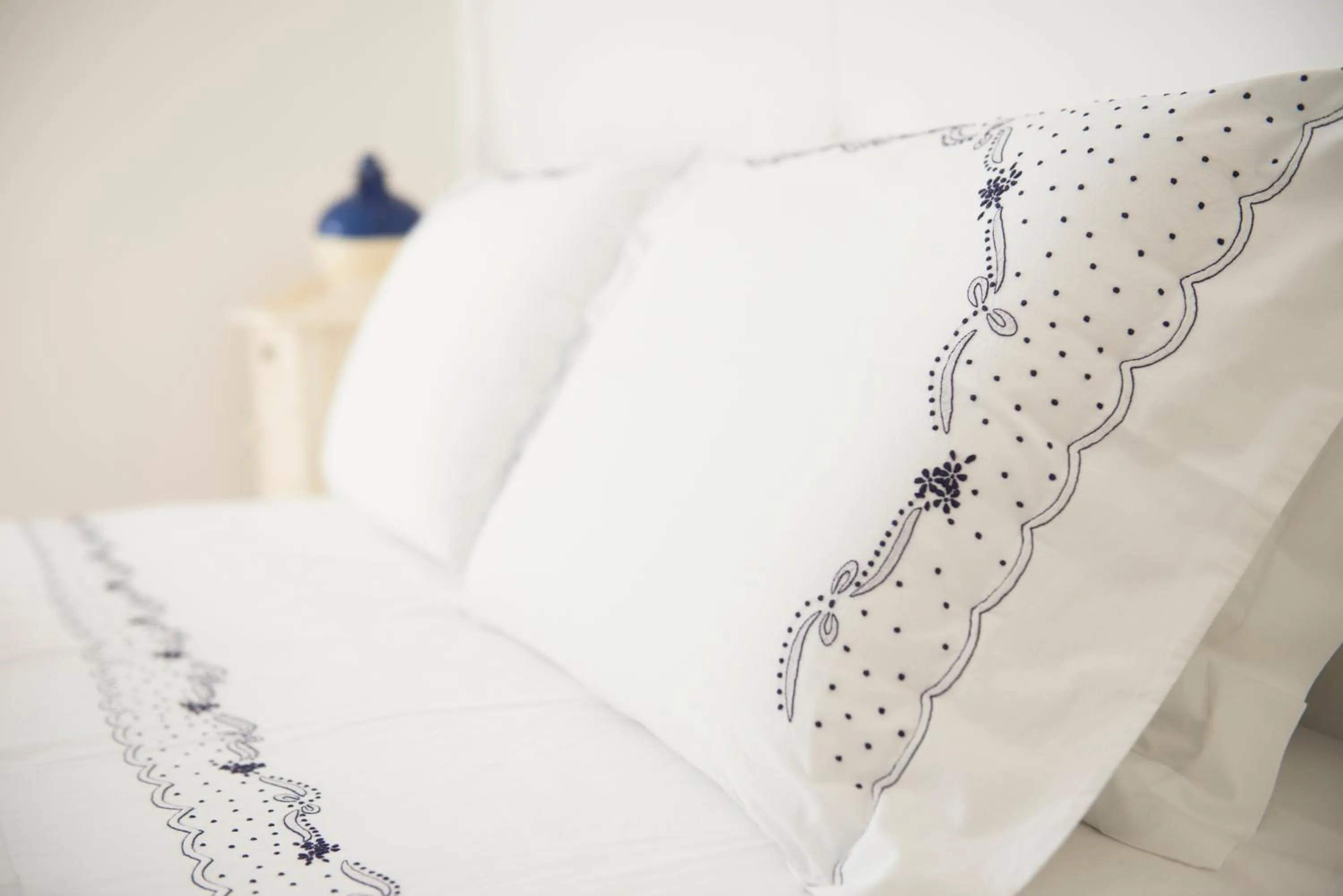 Decorative detail, Bed in Dimora Cappuccini Guest House