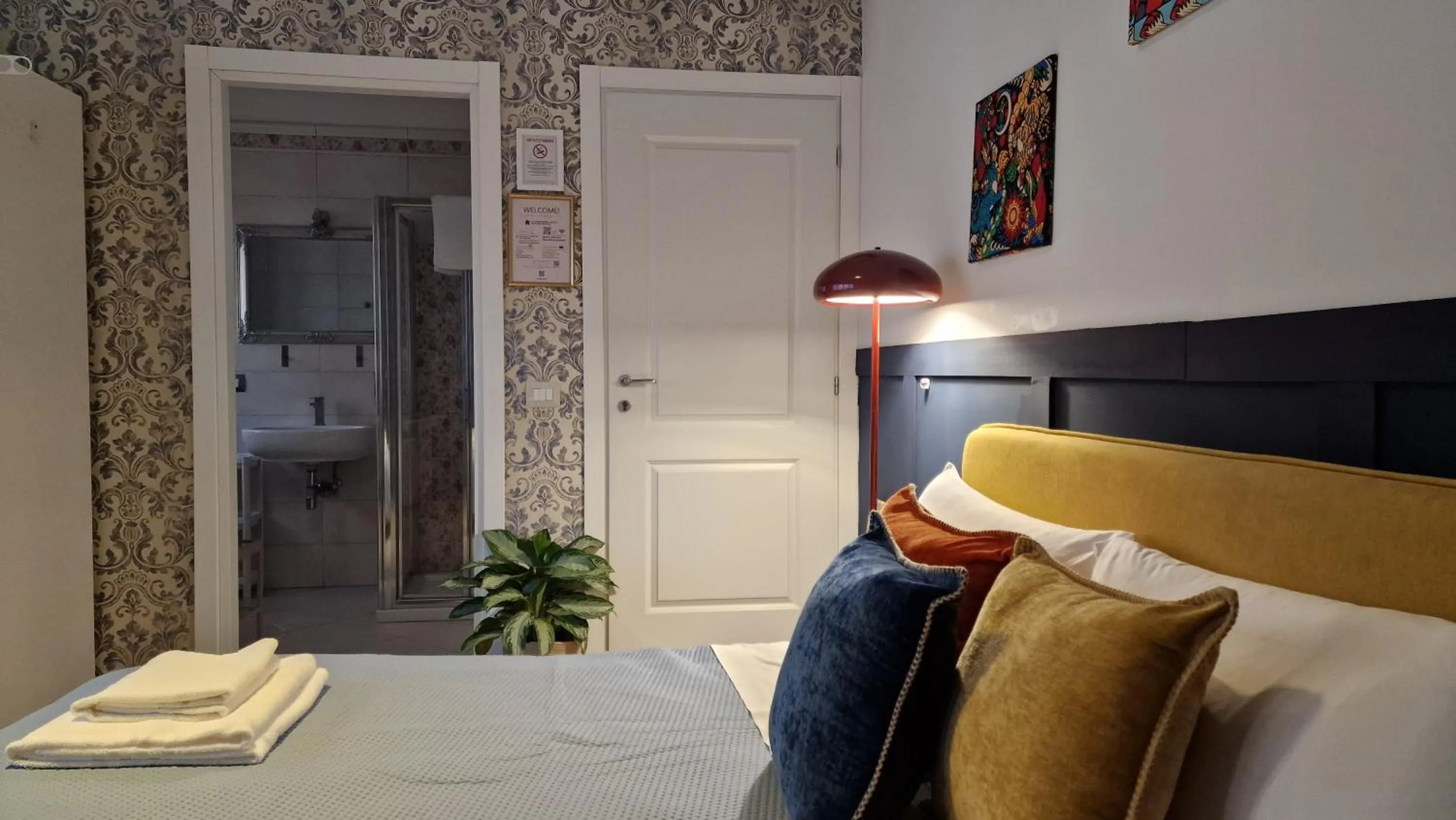 Bed in Central City Rooms