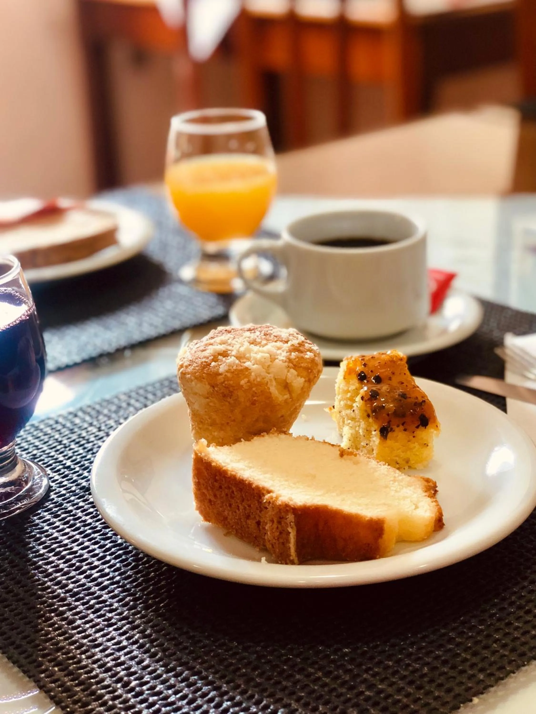 Food and drinks in Hotel Somensi