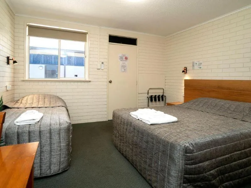 Bed in Club Hotel Motel Roma