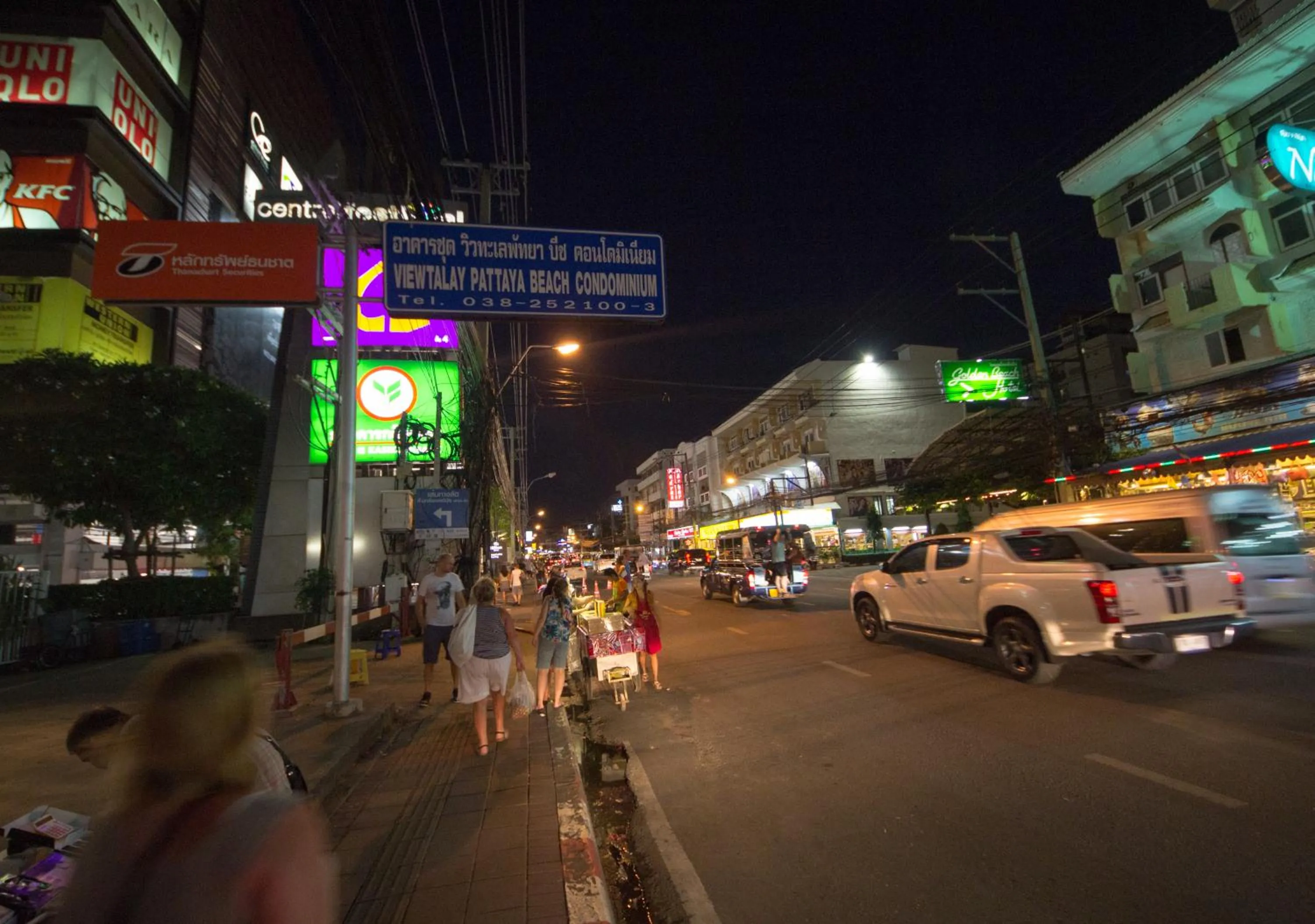 Neighbourhood in View Talay 6 by Pat 42