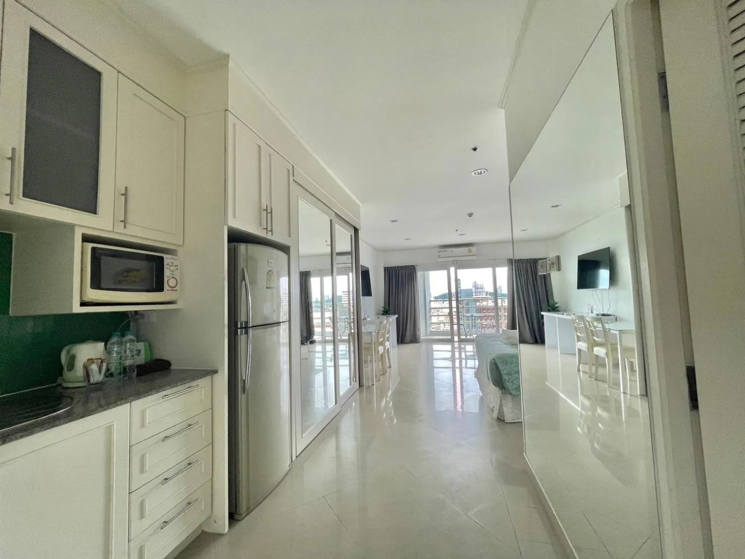 View Talay 6 by Pat 42