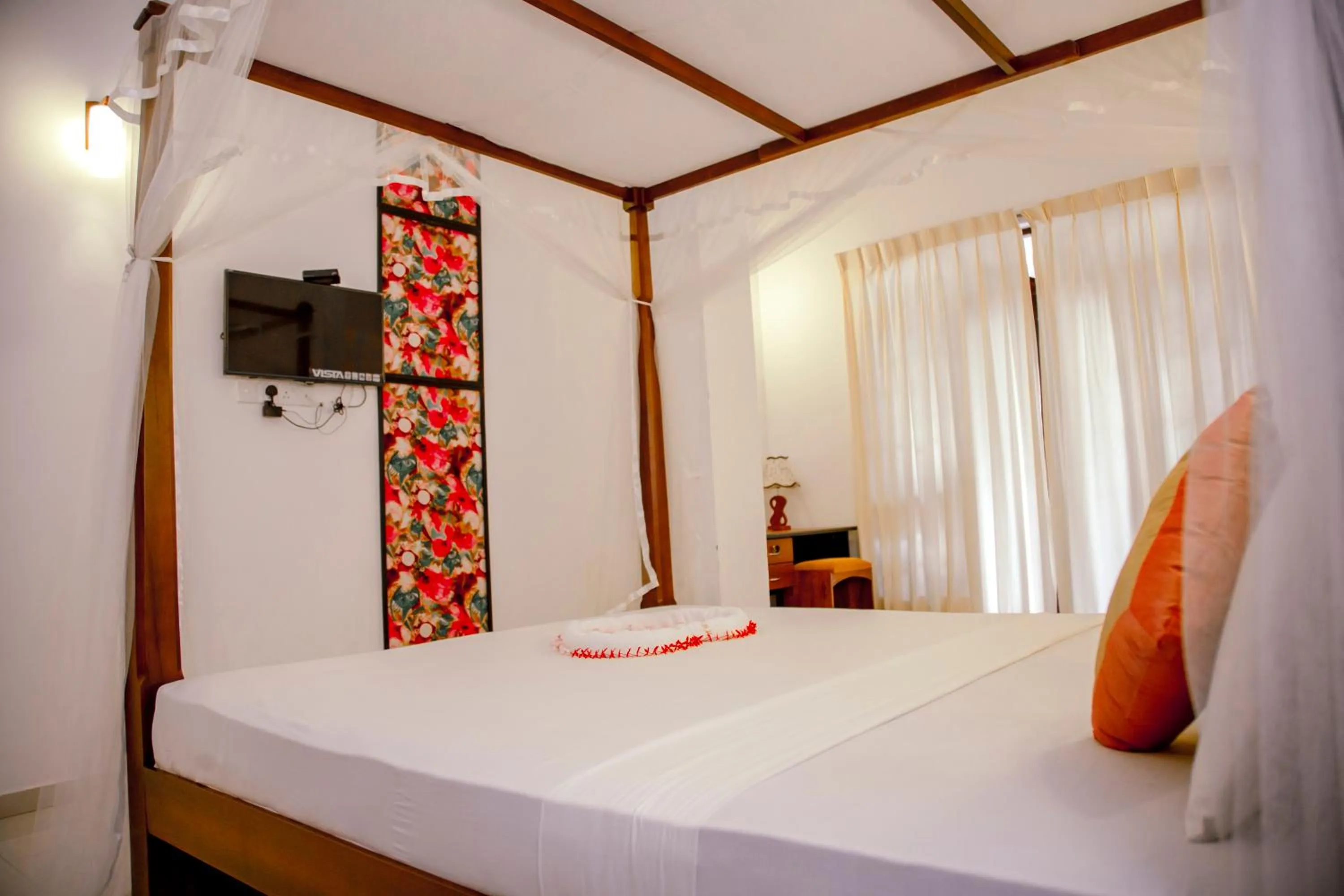 TV and multimedia, Bed in Prince Beach Hotel Bentota