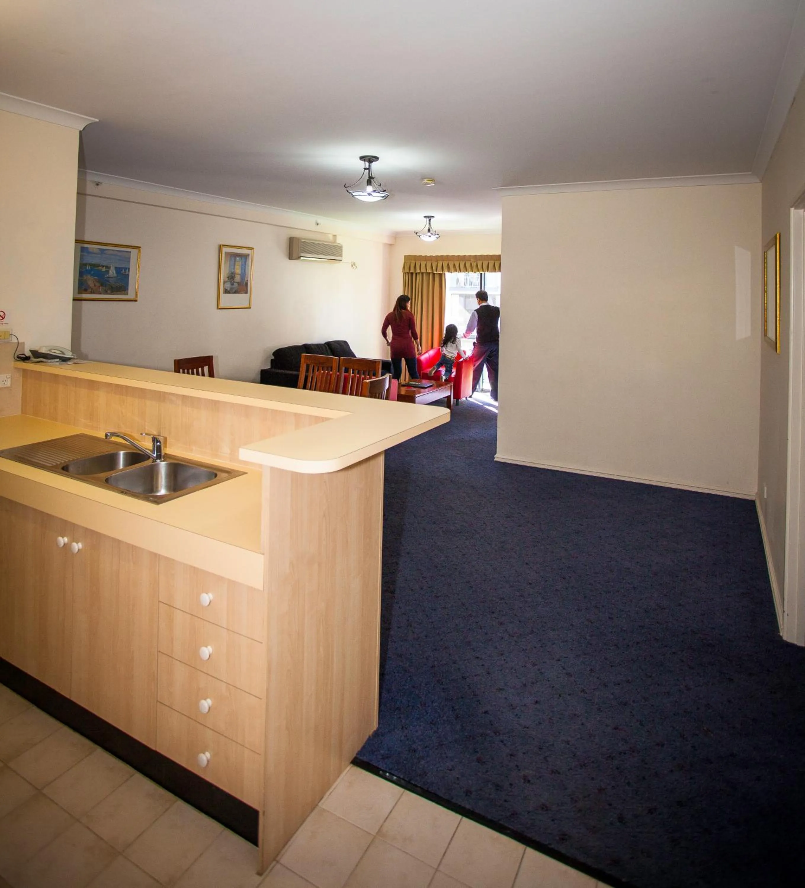 Kitchen or kitchenette, Lobby/Reception in Starwest Apartments Alderney On Hay