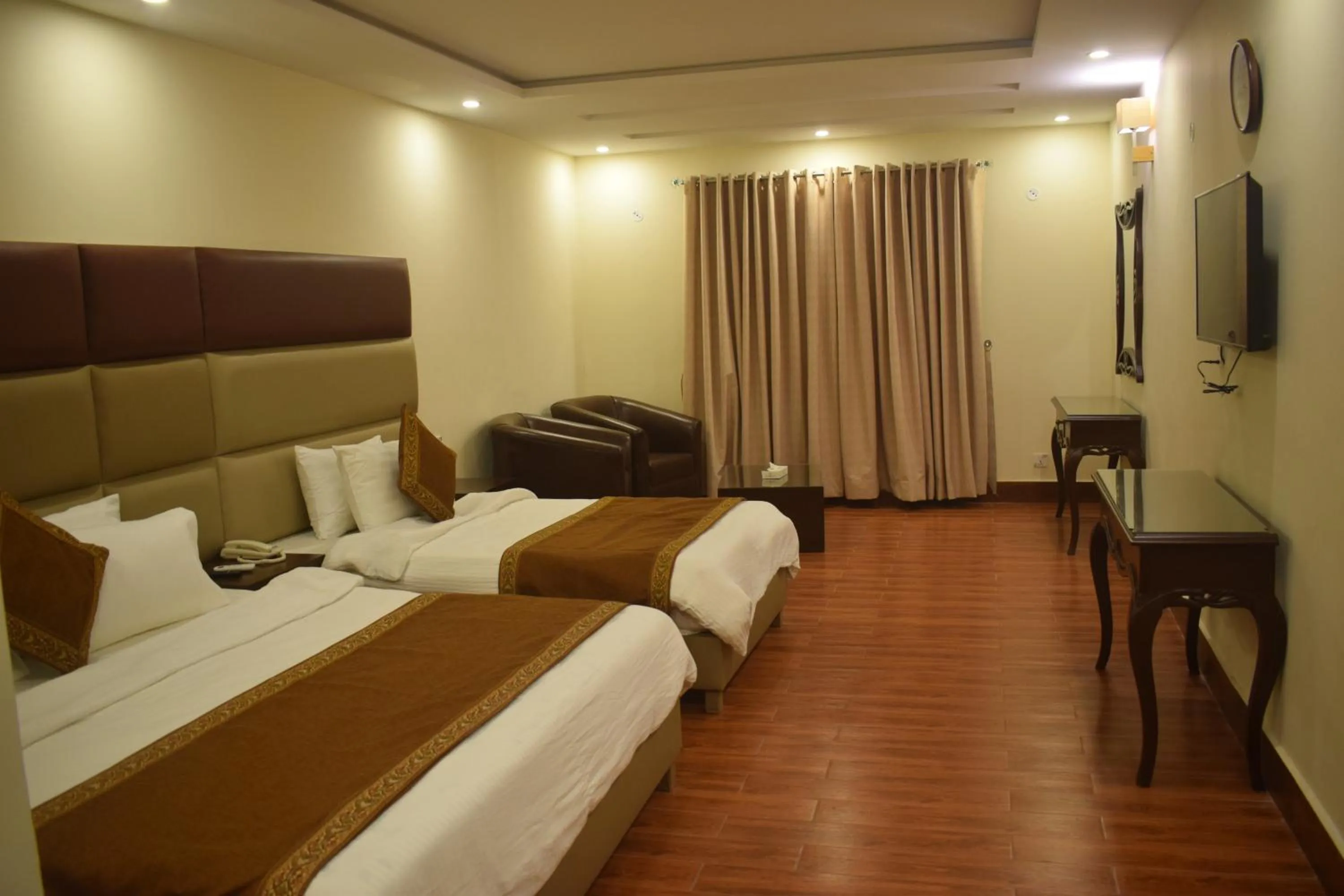 TV and multimedia in Grand Millennium Hotel