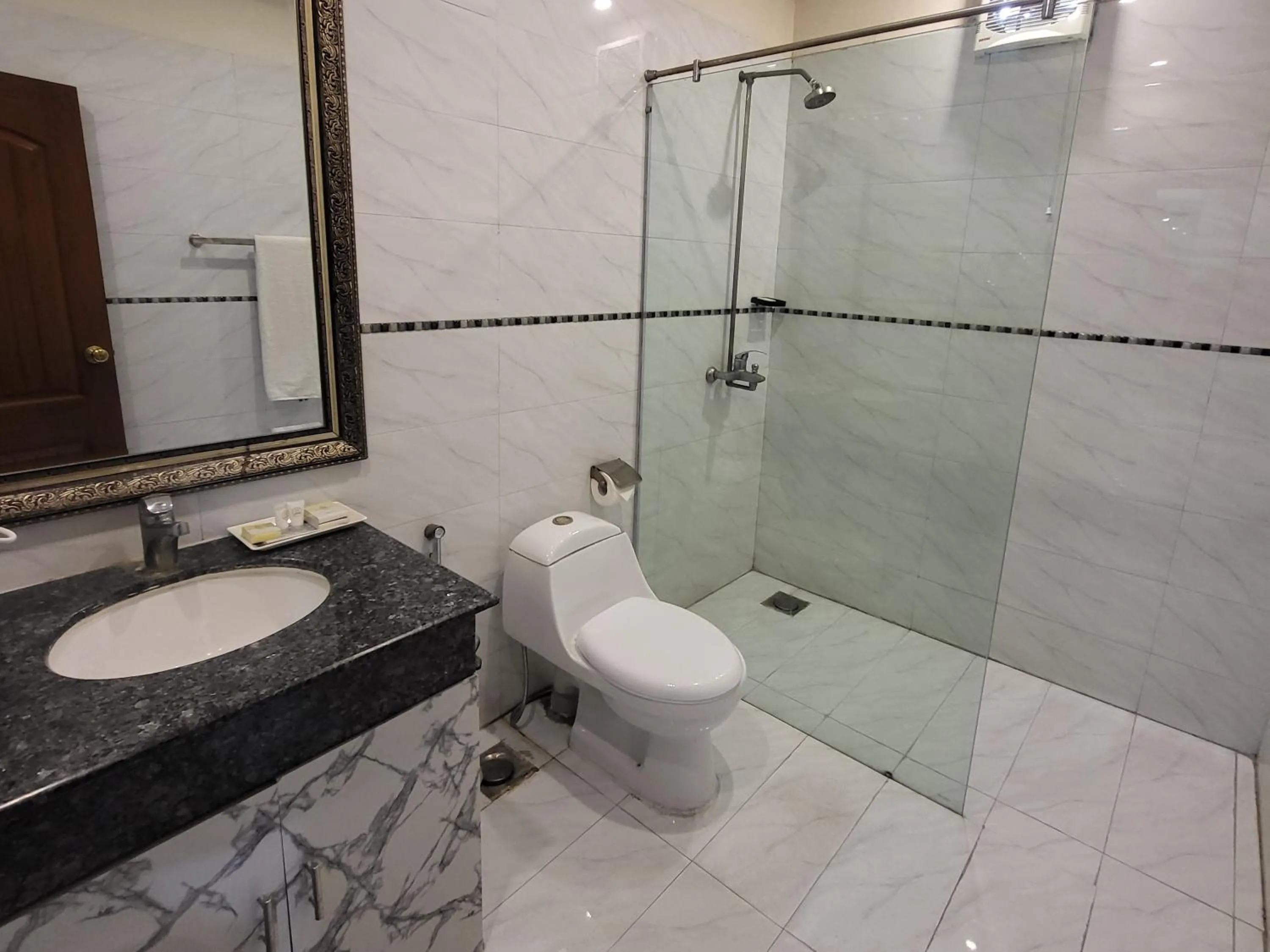 Shower in Grand Millennium Hotel