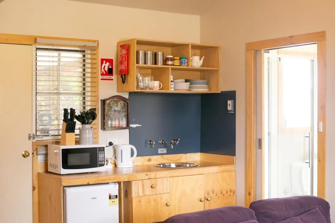 Kitchen or kitchenette in 3 Hills at The Good Place