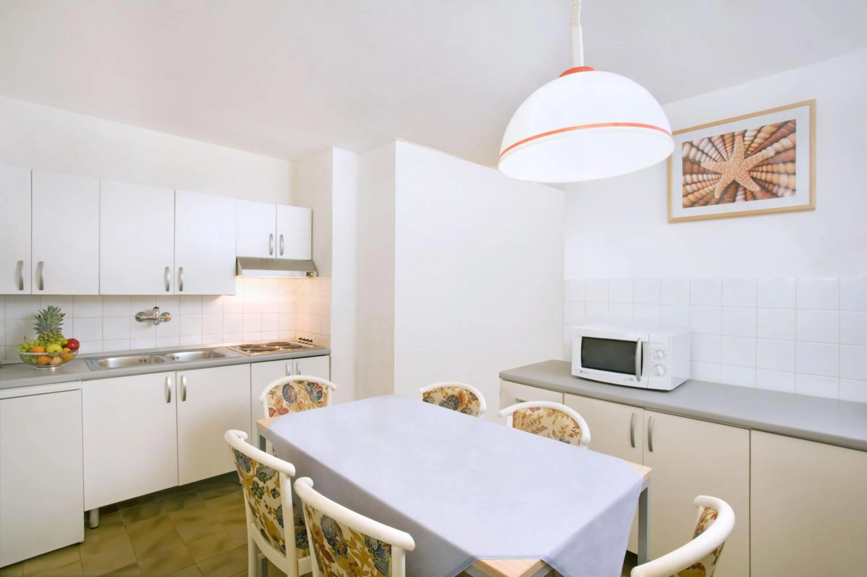 kitchen in Lanterna Resort