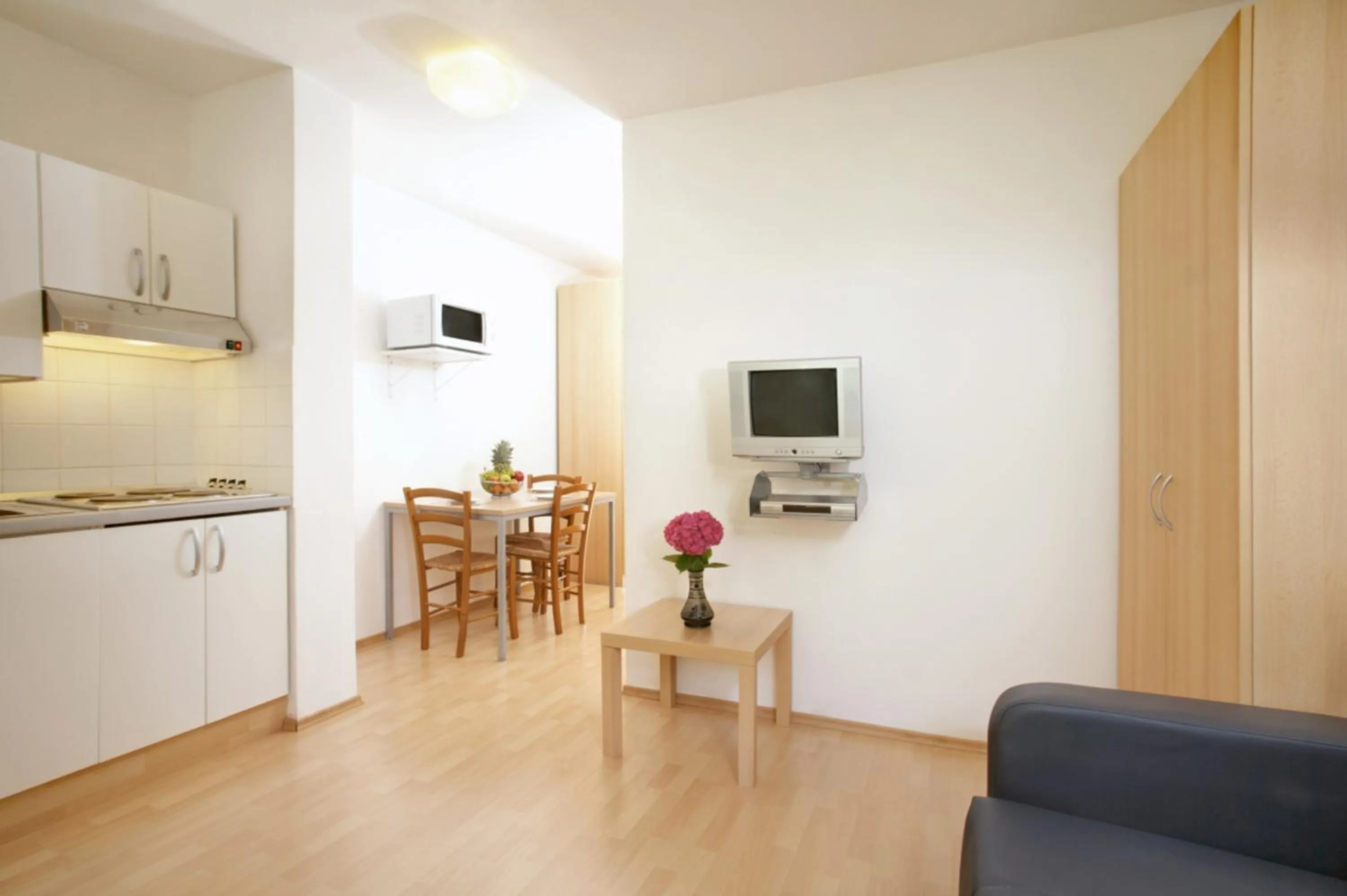 TV and multimedia in Lanterna Resort