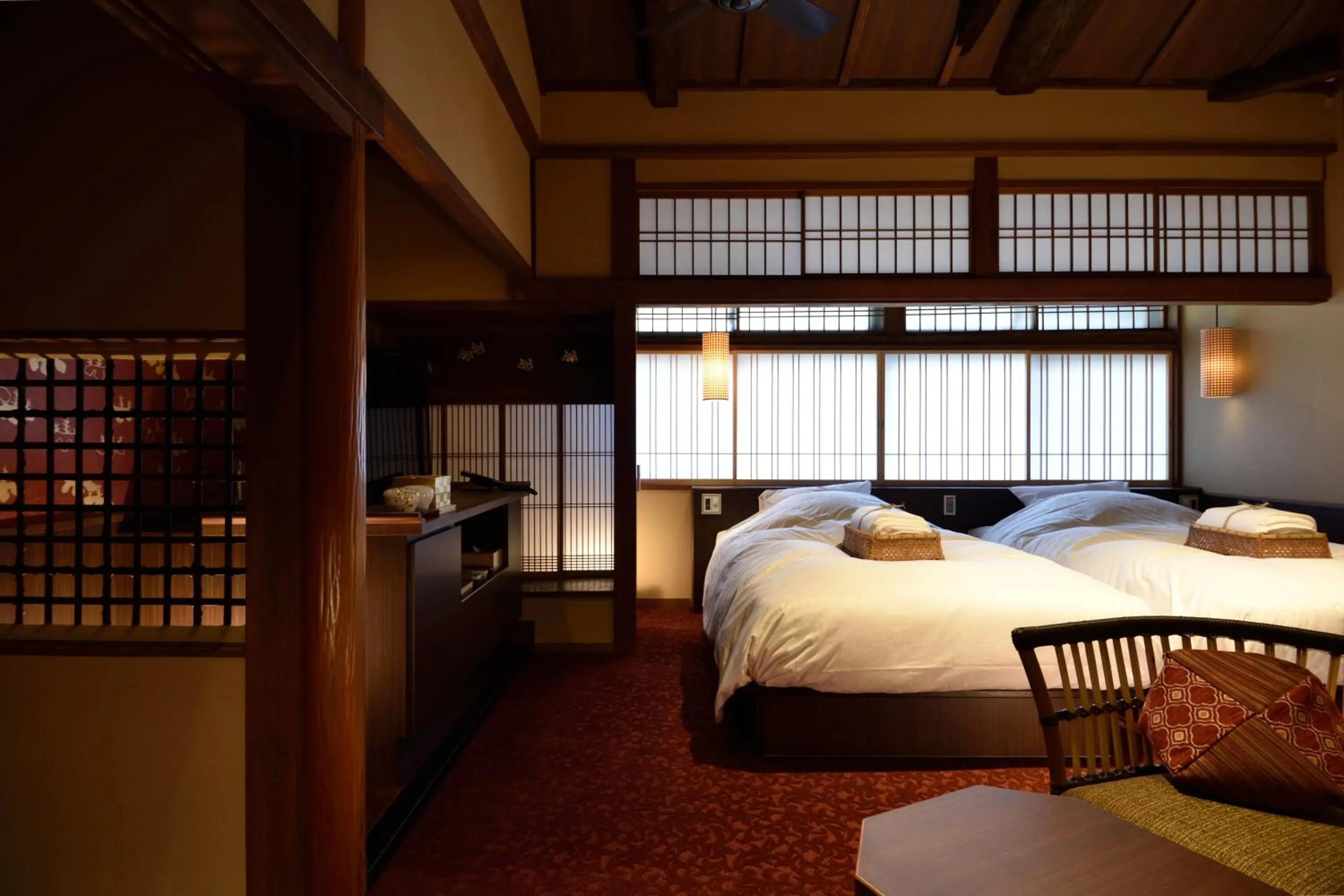 Photo of the whole room, Bed in Muromachi Yutone Kyokoyado