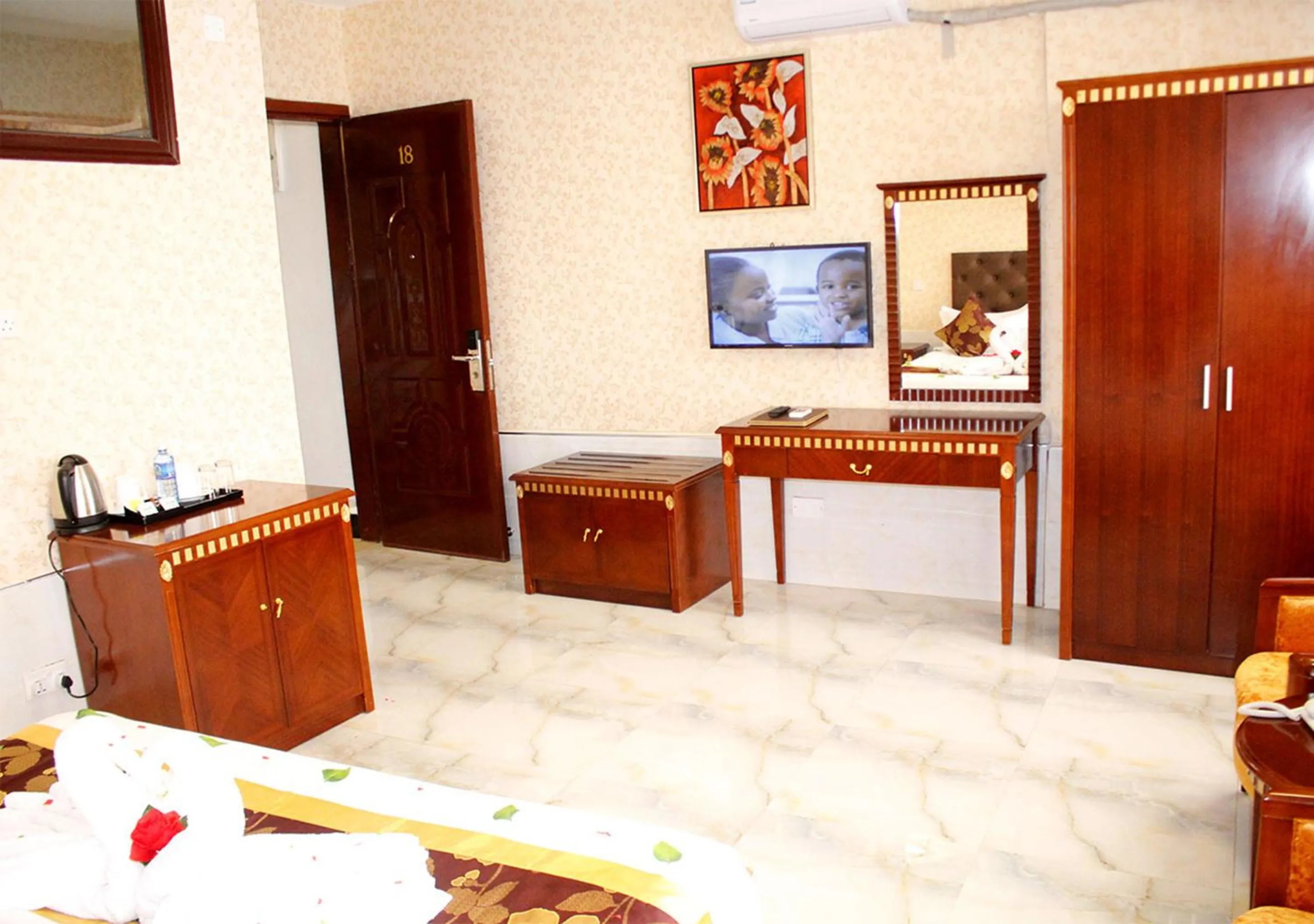 TV and multimedia in Easy Hotel Kenya