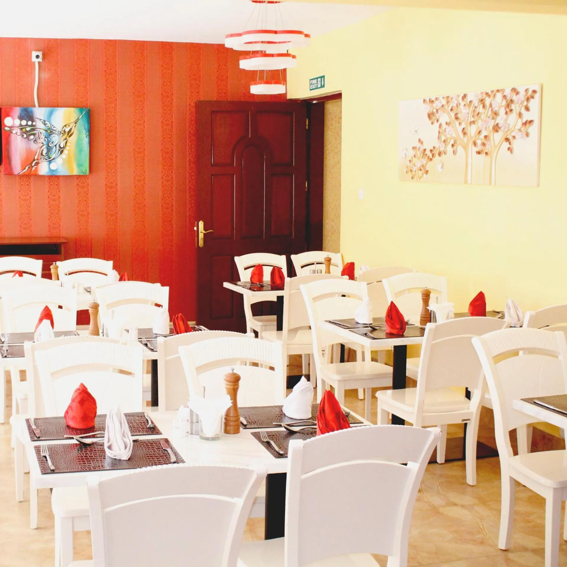 Restaurant/places to eat in Easy Hotel Kenya