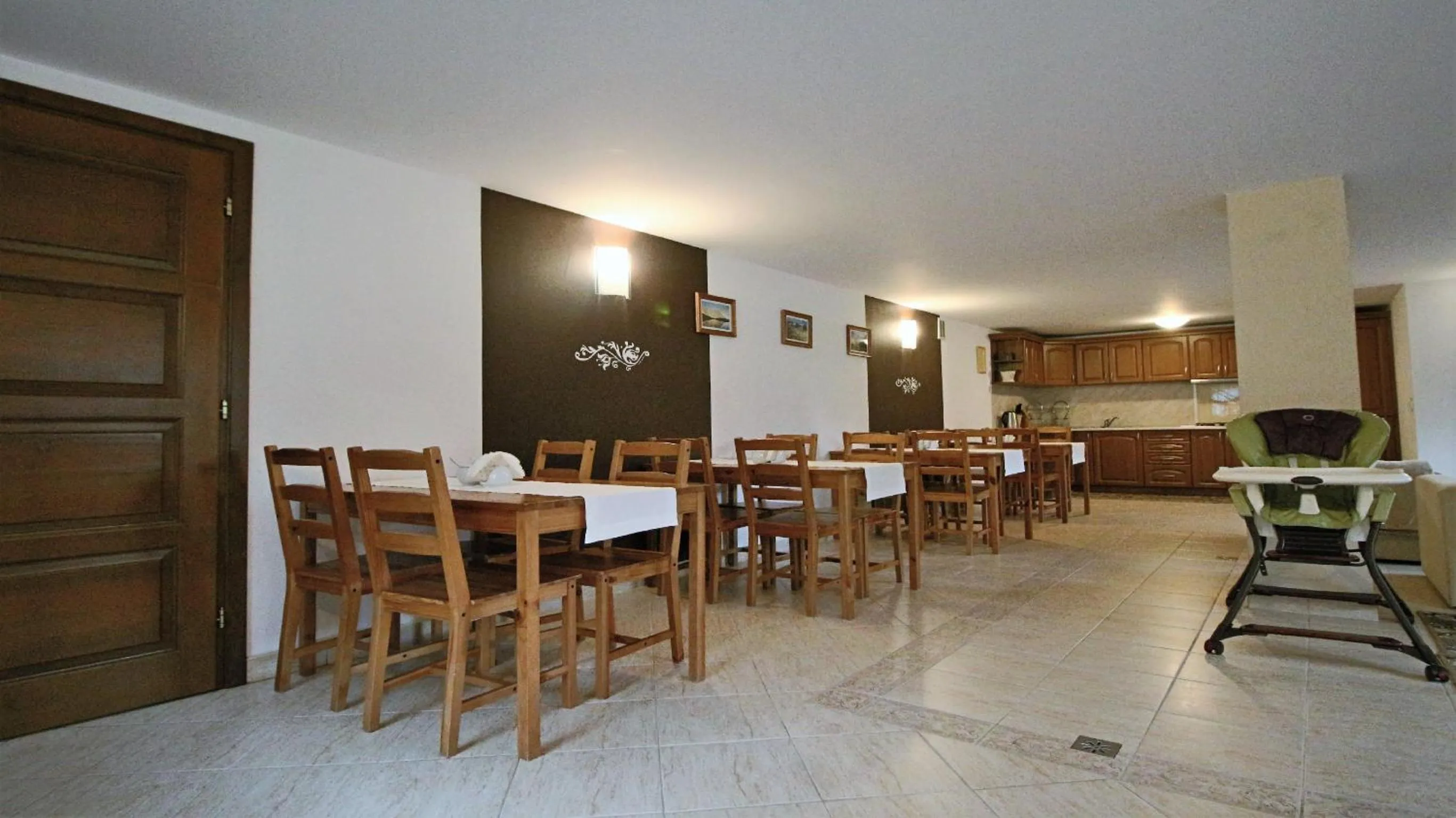 Communal lounge/ TV room in Willa Lichajówka