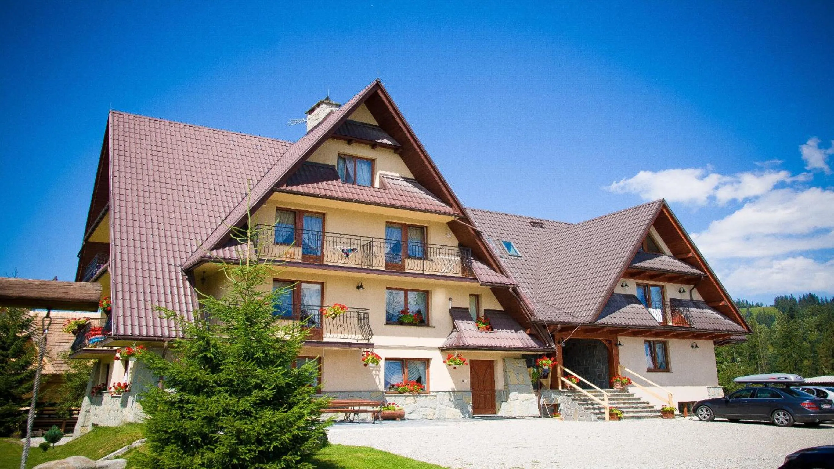 Property building in Willa Lichajówka