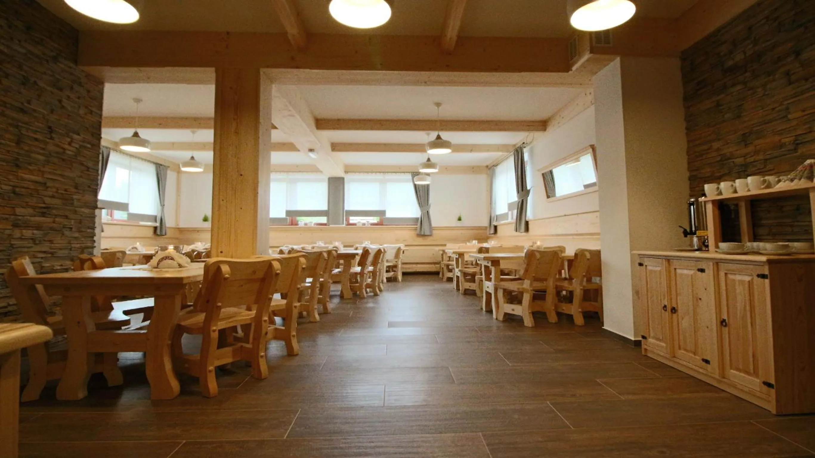Dining area in Willa Lichajówka