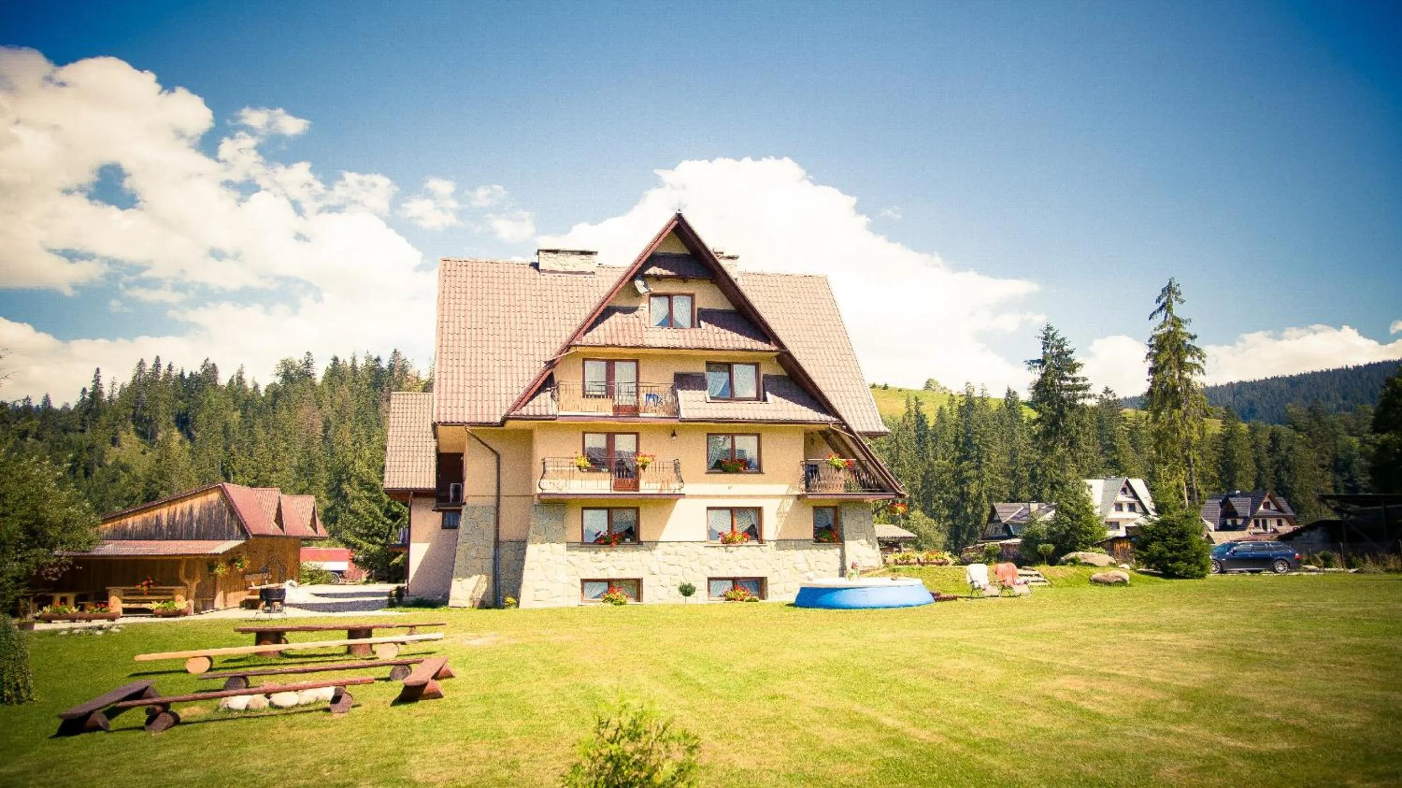 Property building in Willa Lichajówka