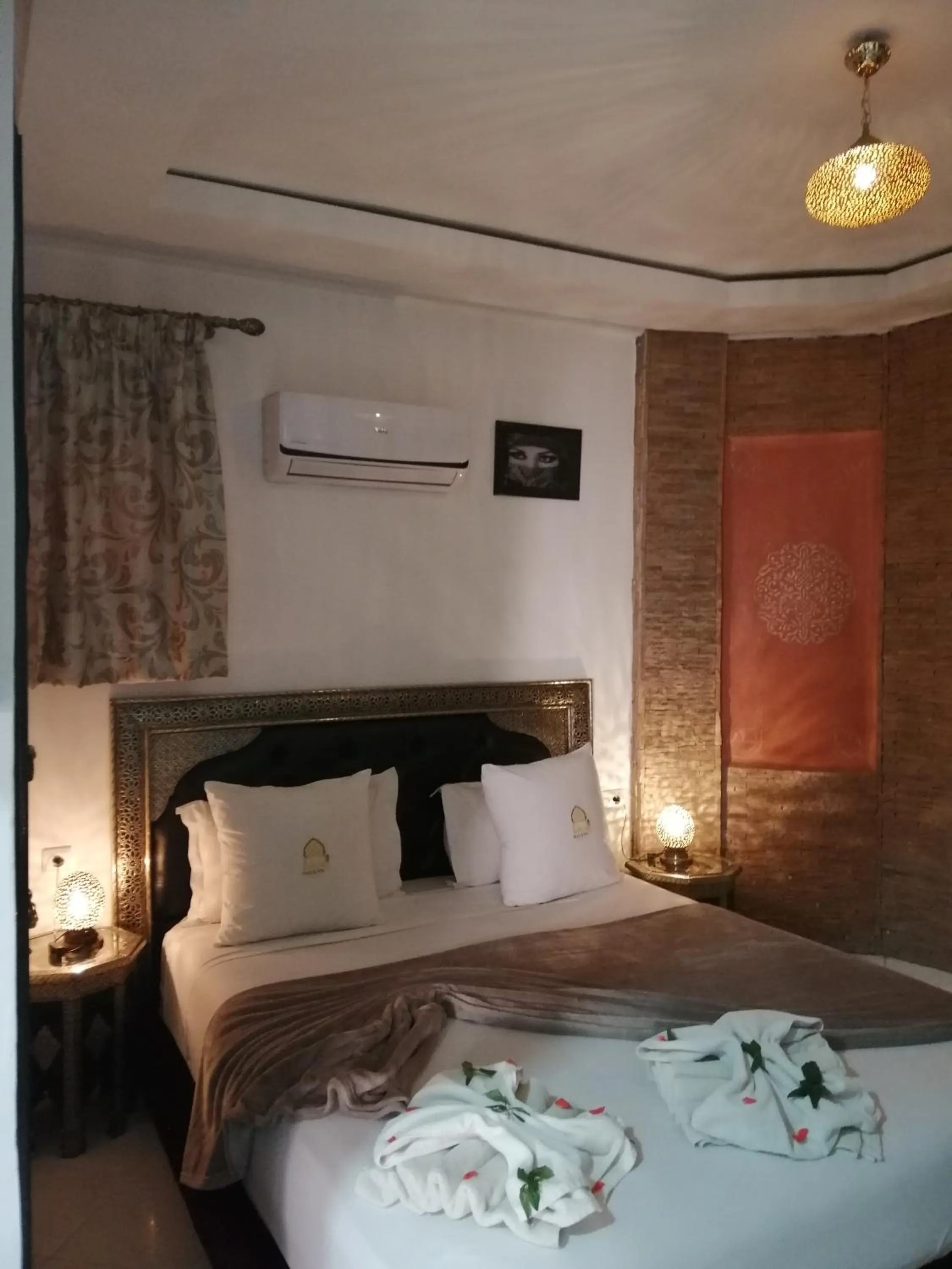Bed in Riad Challa Hotel & Spa